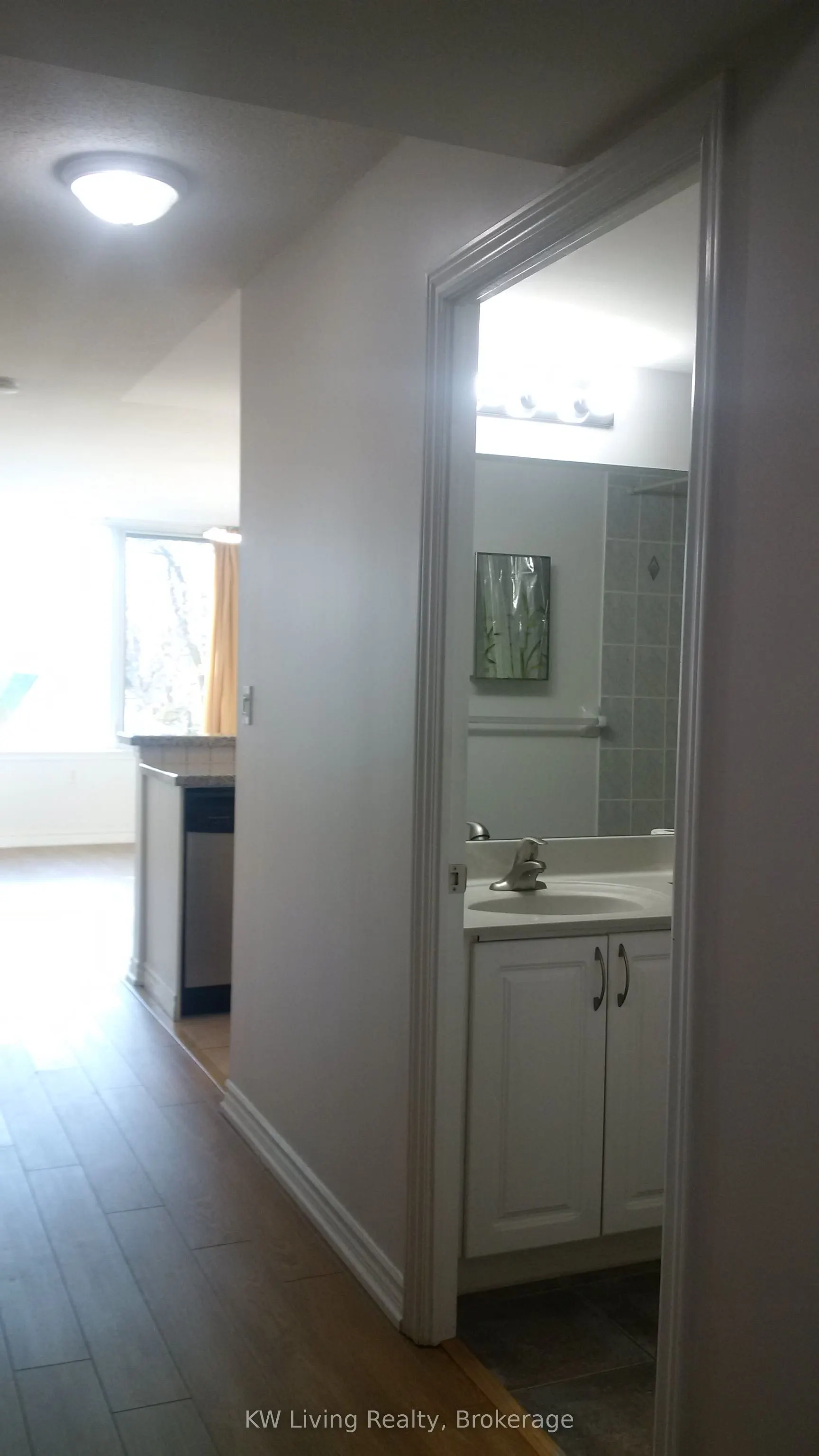 3840 Bathurst Street, #202