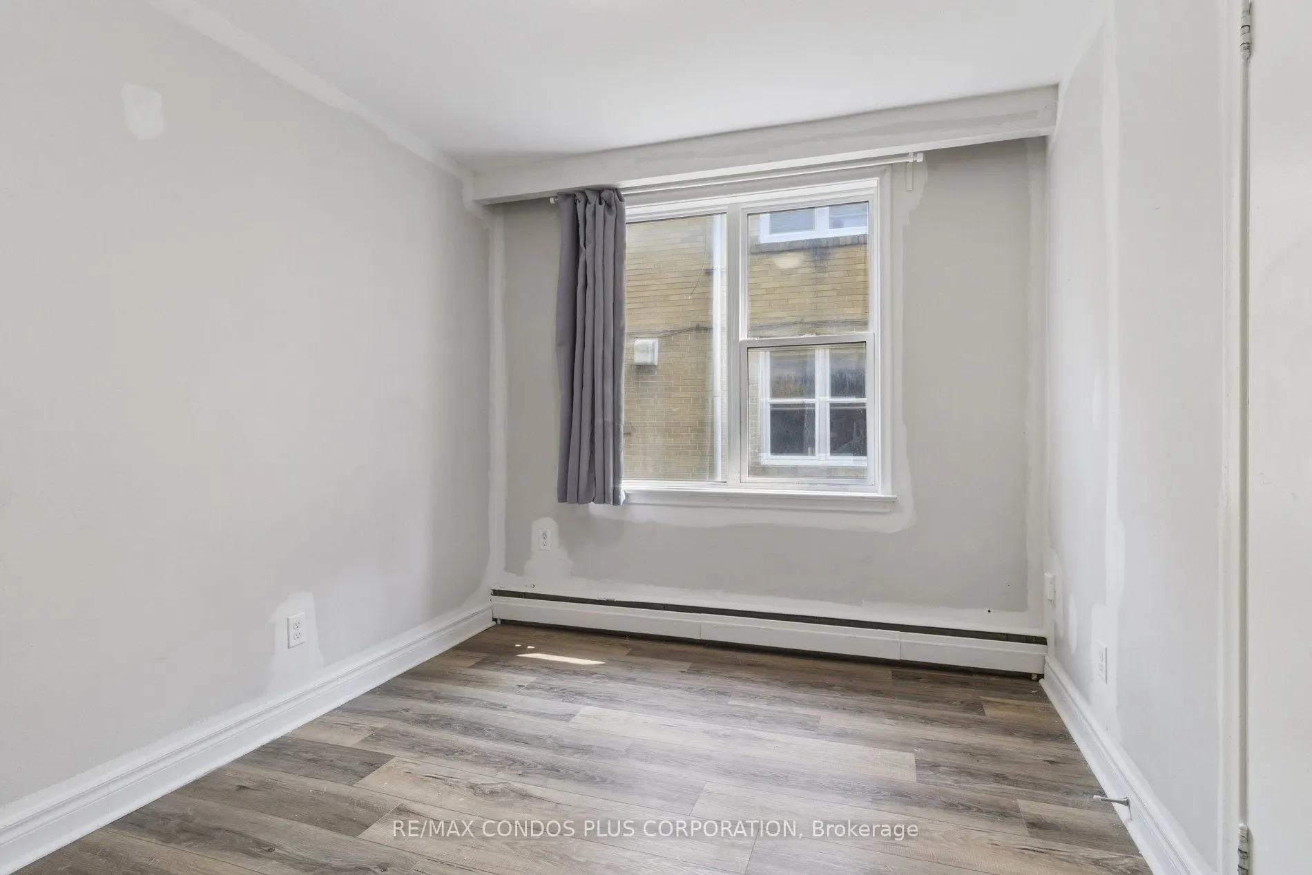 449 Wilson Avenue, #2