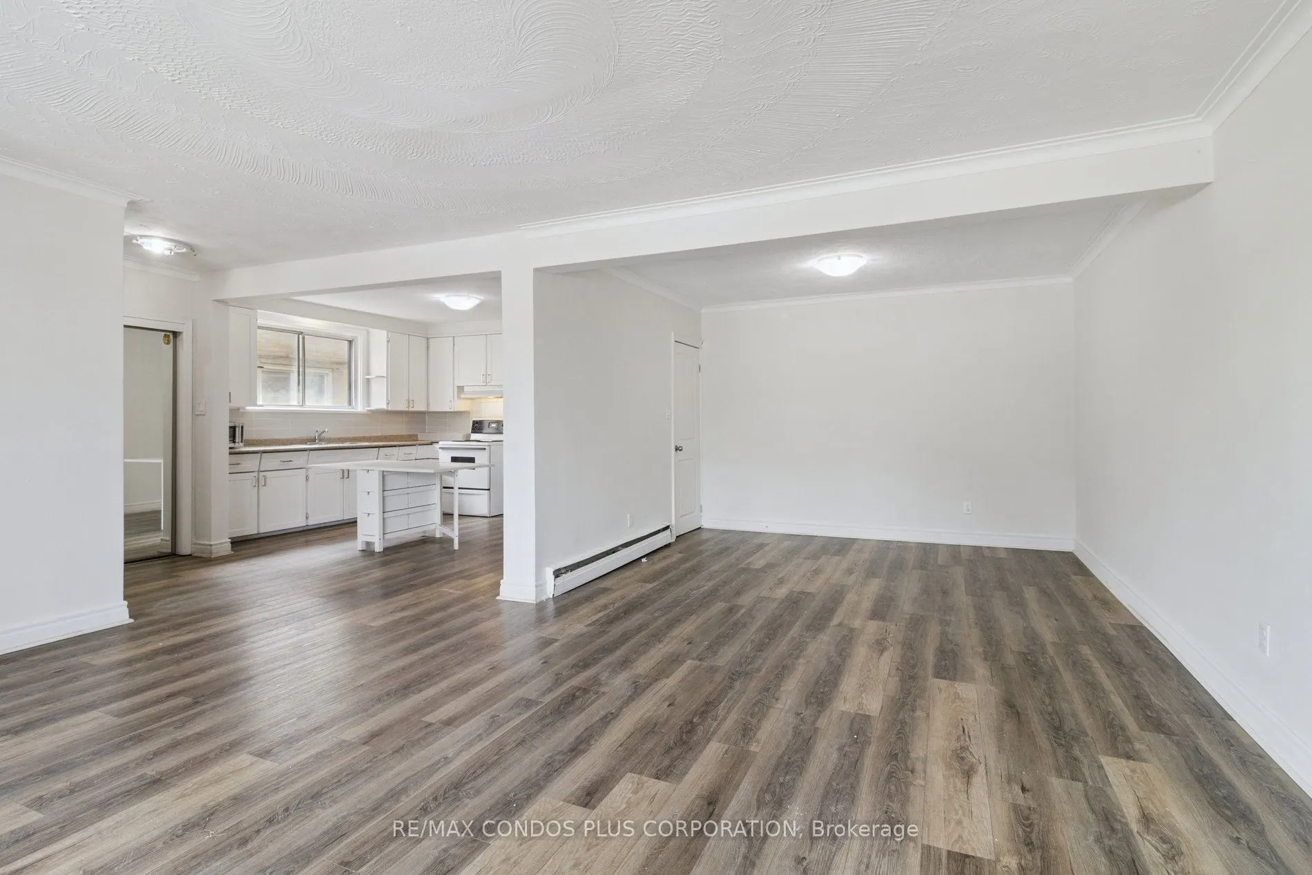 449 Wilson Avenue, #2