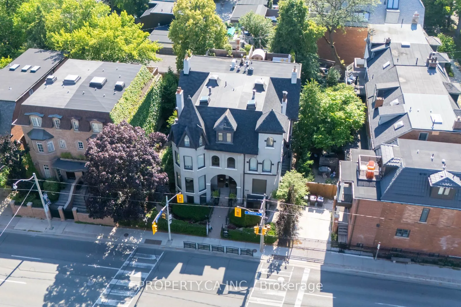 300 Avenue Road, #5