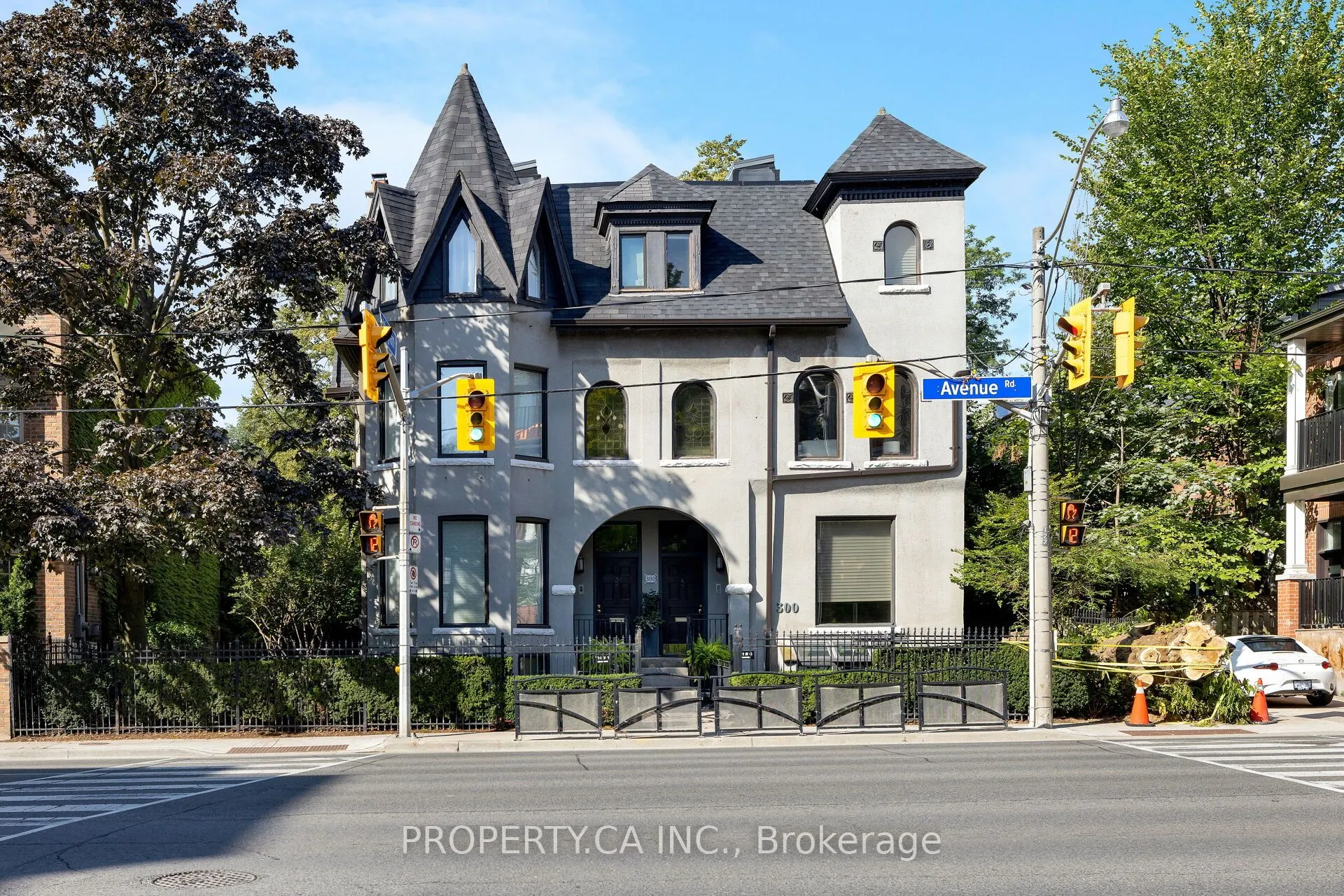 300 Avenue Road, #5
