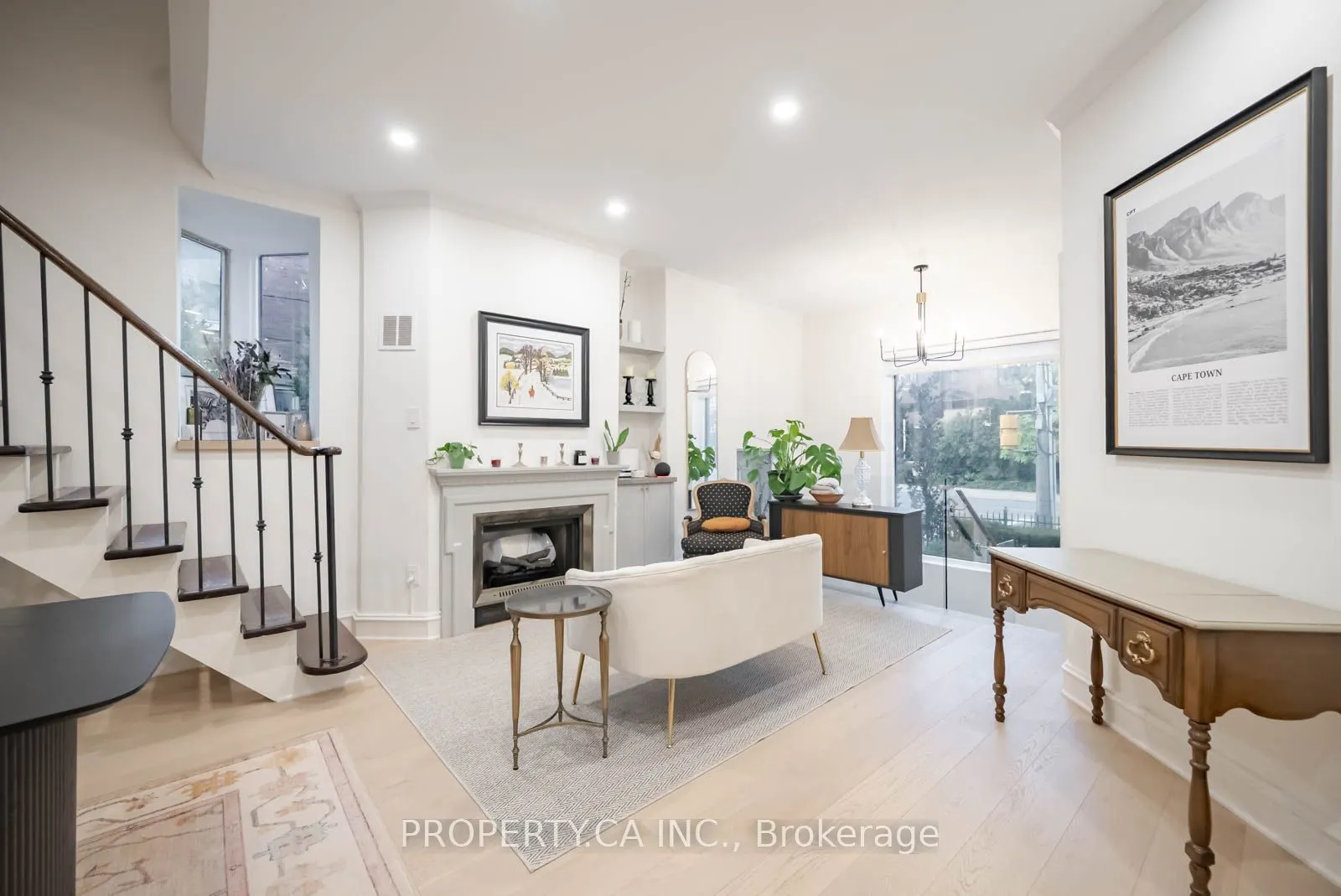 300 Avenue Road, #5