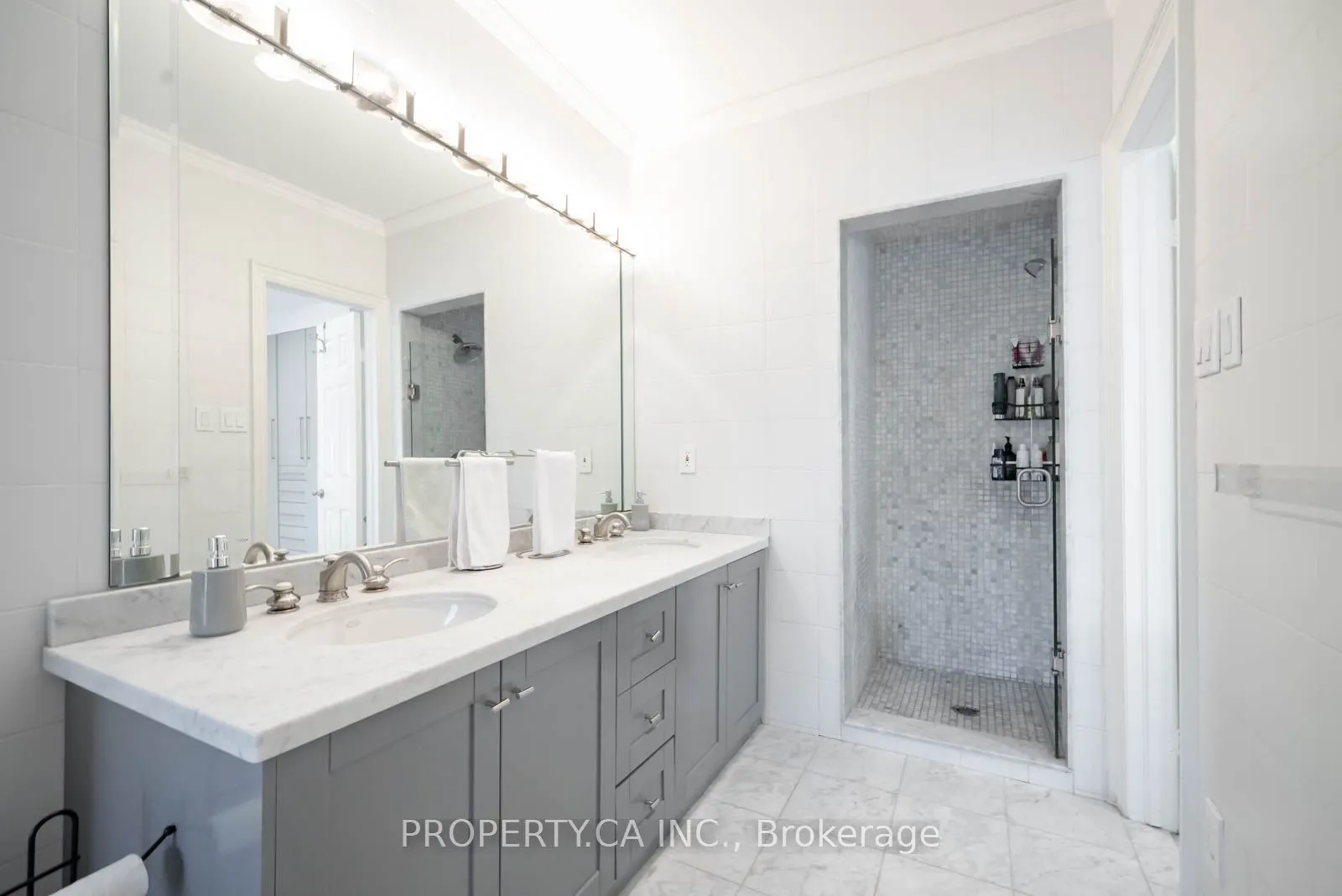 300 Avenue Road, #5