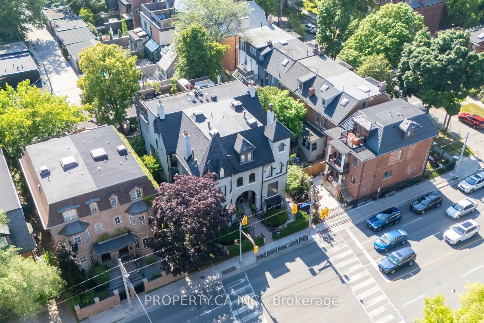 300 Avenue Road, #5