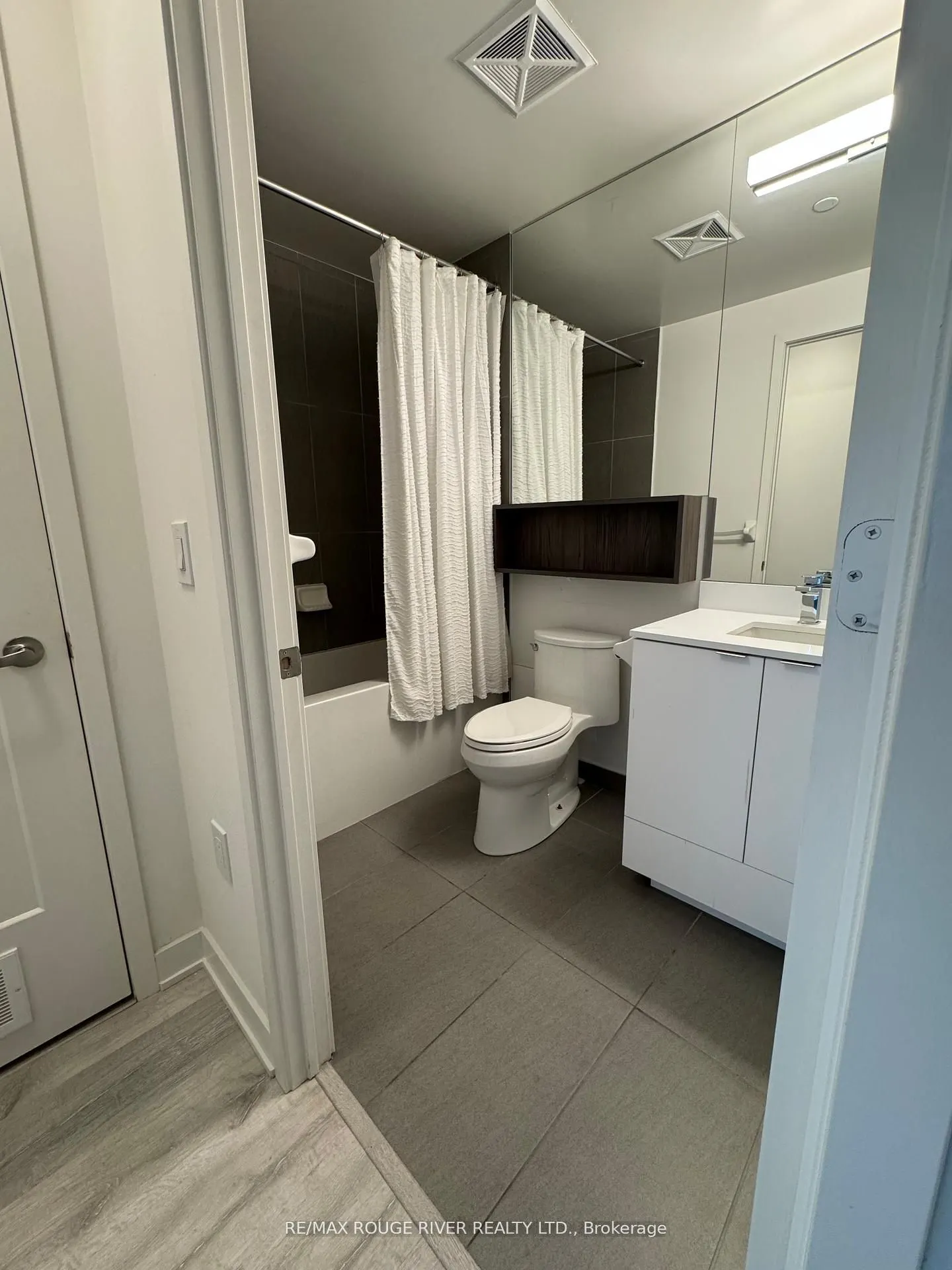 60 Princess Street, #531 Se
