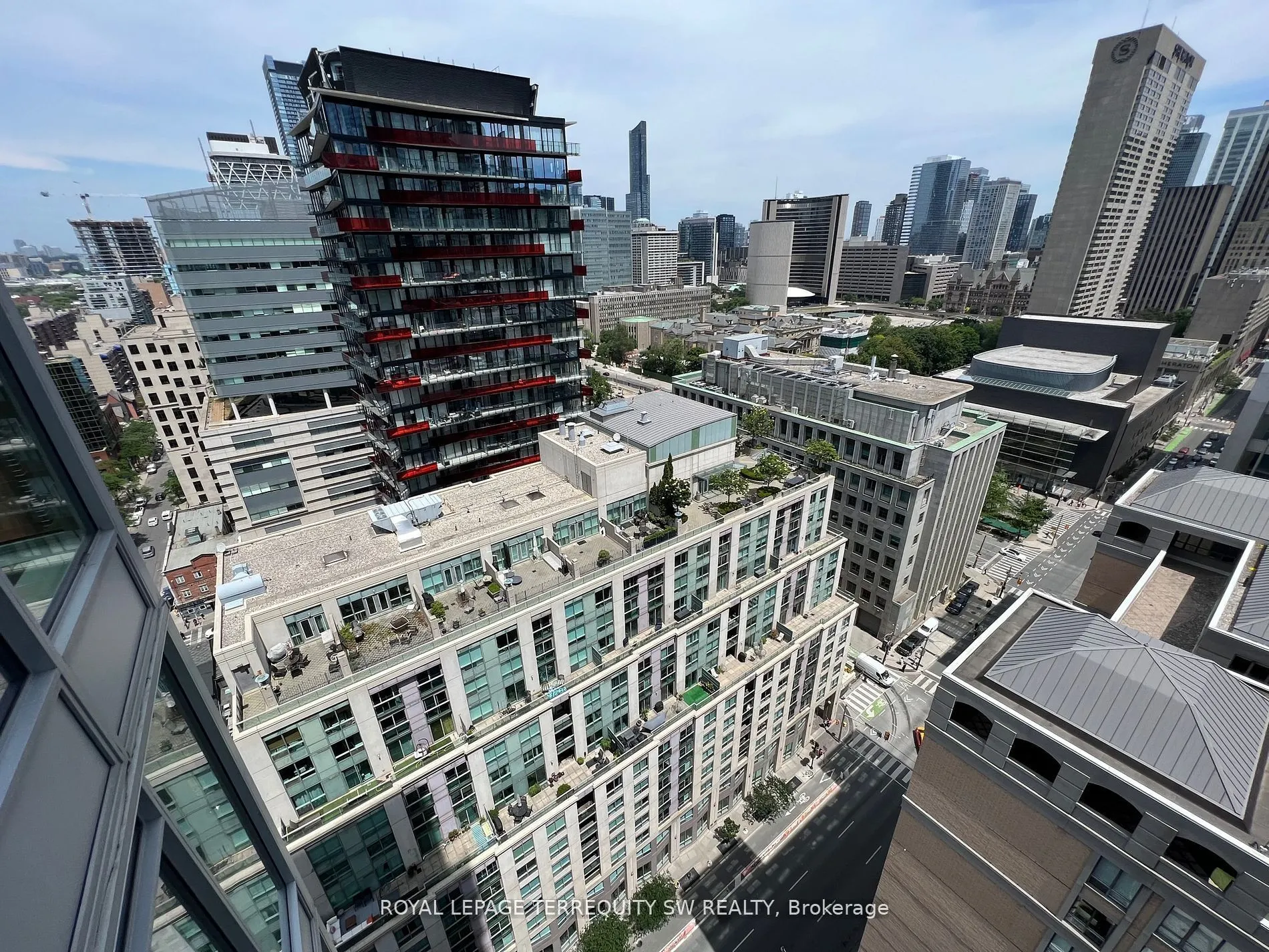 199 Richmond Street E, #2202