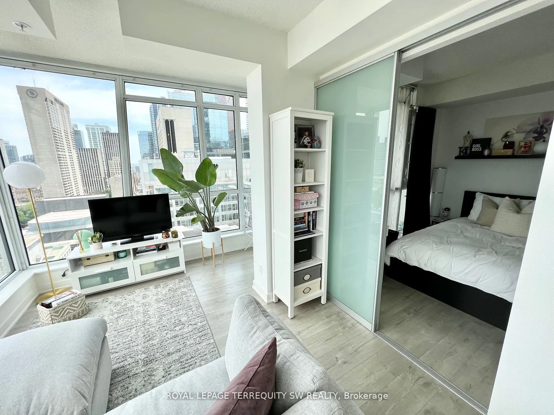 199 Richmond Street E, #2202