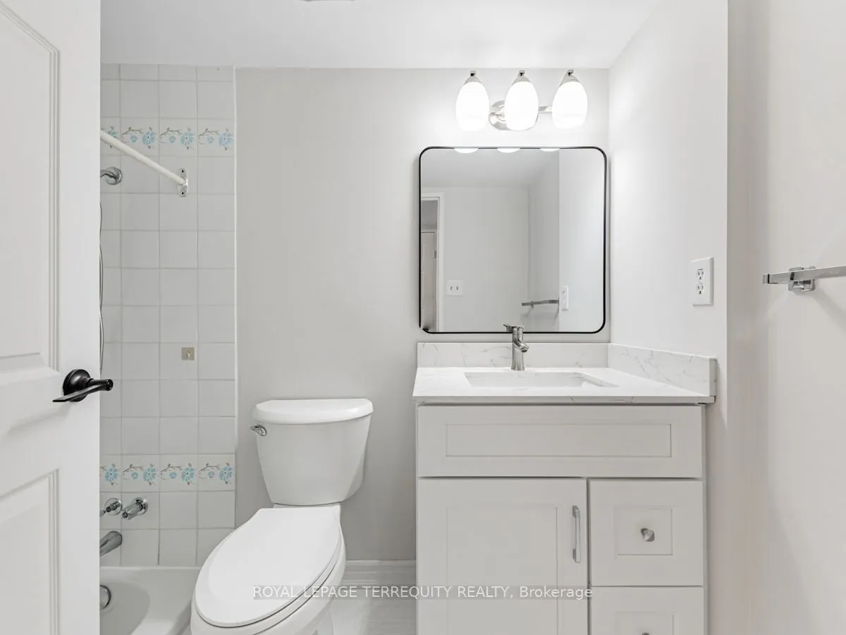 1555 Finch Avenue E, #908