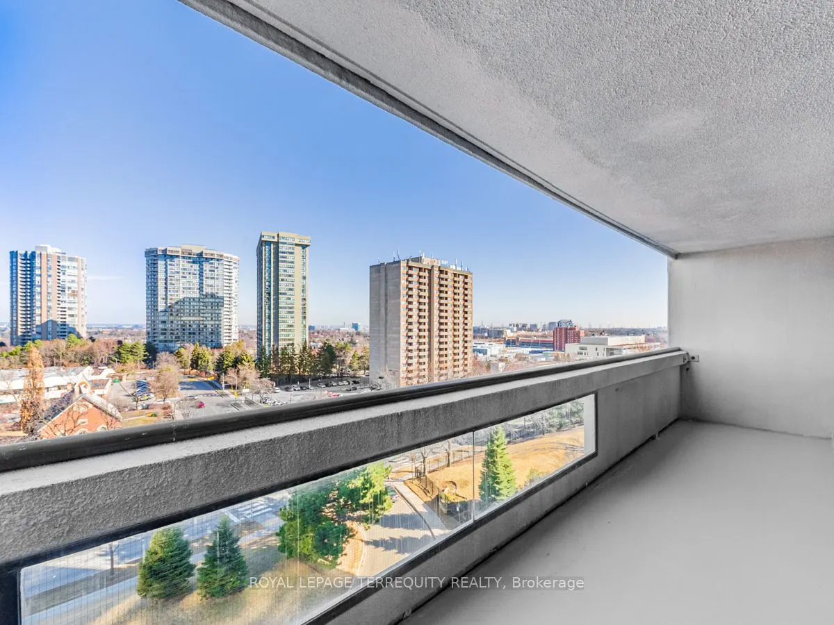 1555 Finch Avenue E, #908