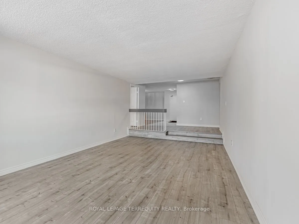 1555 Finch Avenue E, #908