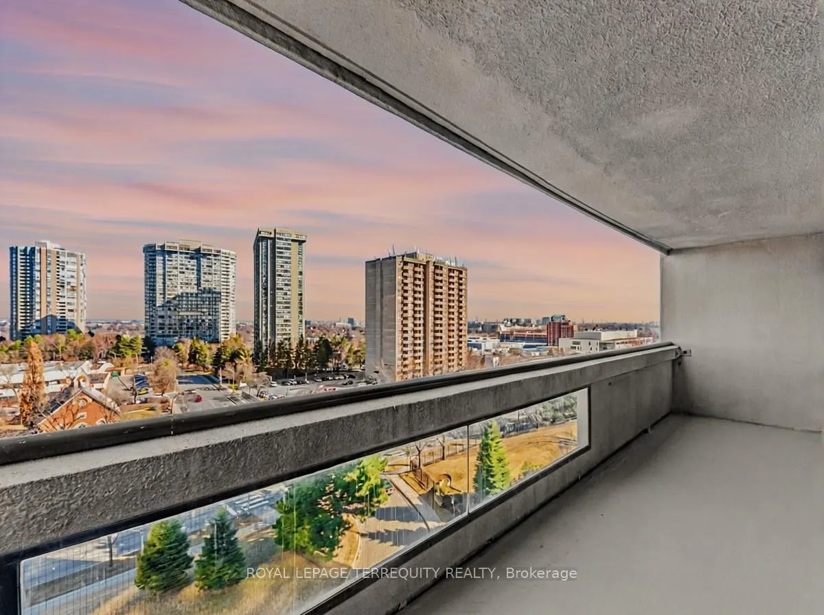 1555 Finch Avenue E, #908