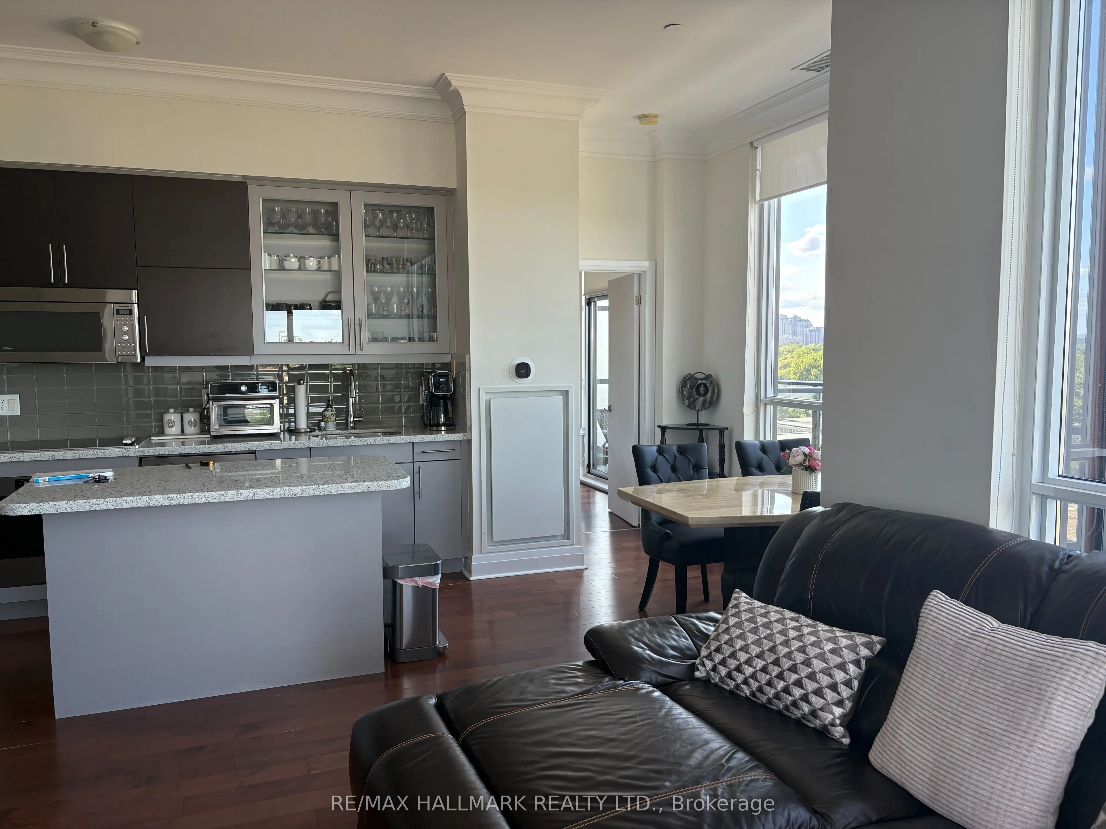 399 Spring Garden Avenue, #PH704