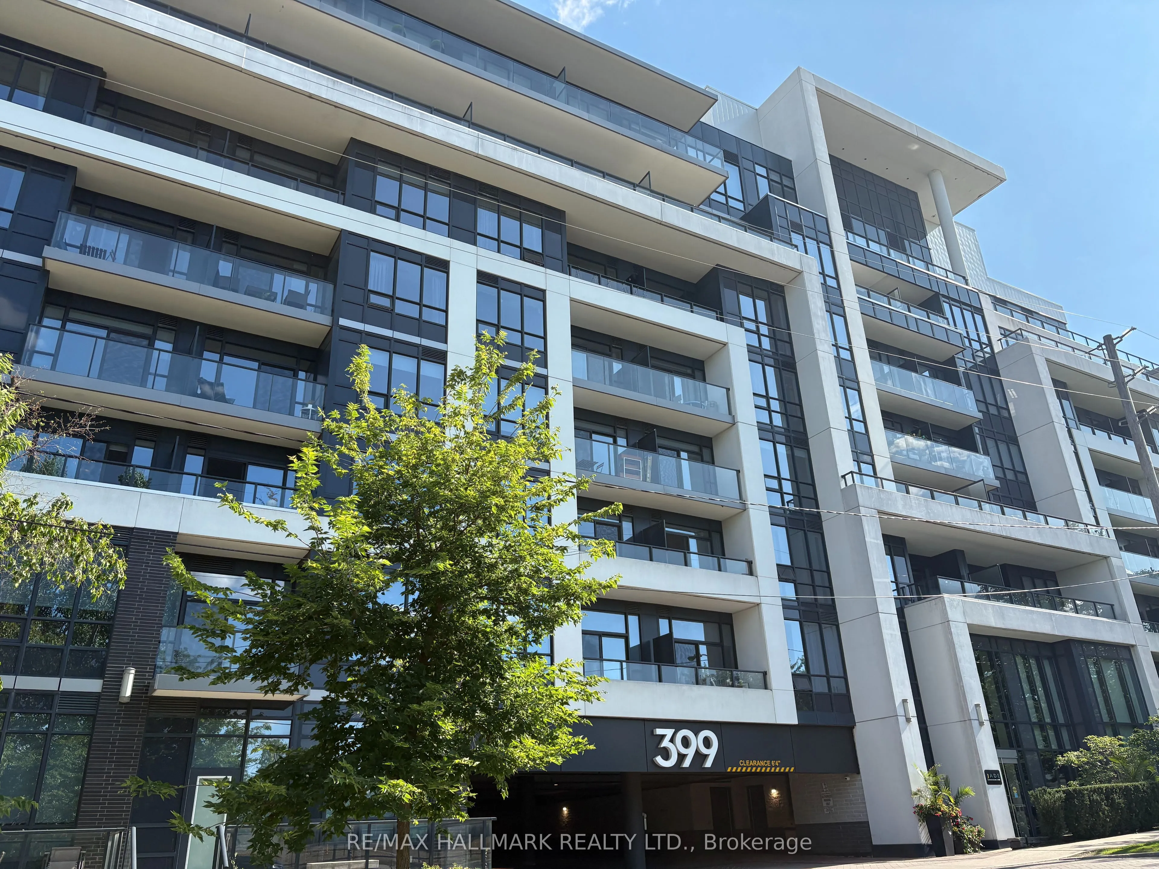 399 Spring Garden Avenue, #PH704