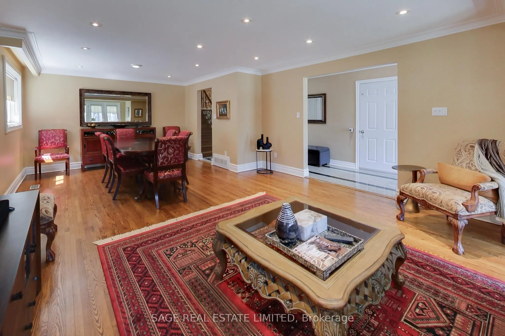 108 Madawaska Avenue