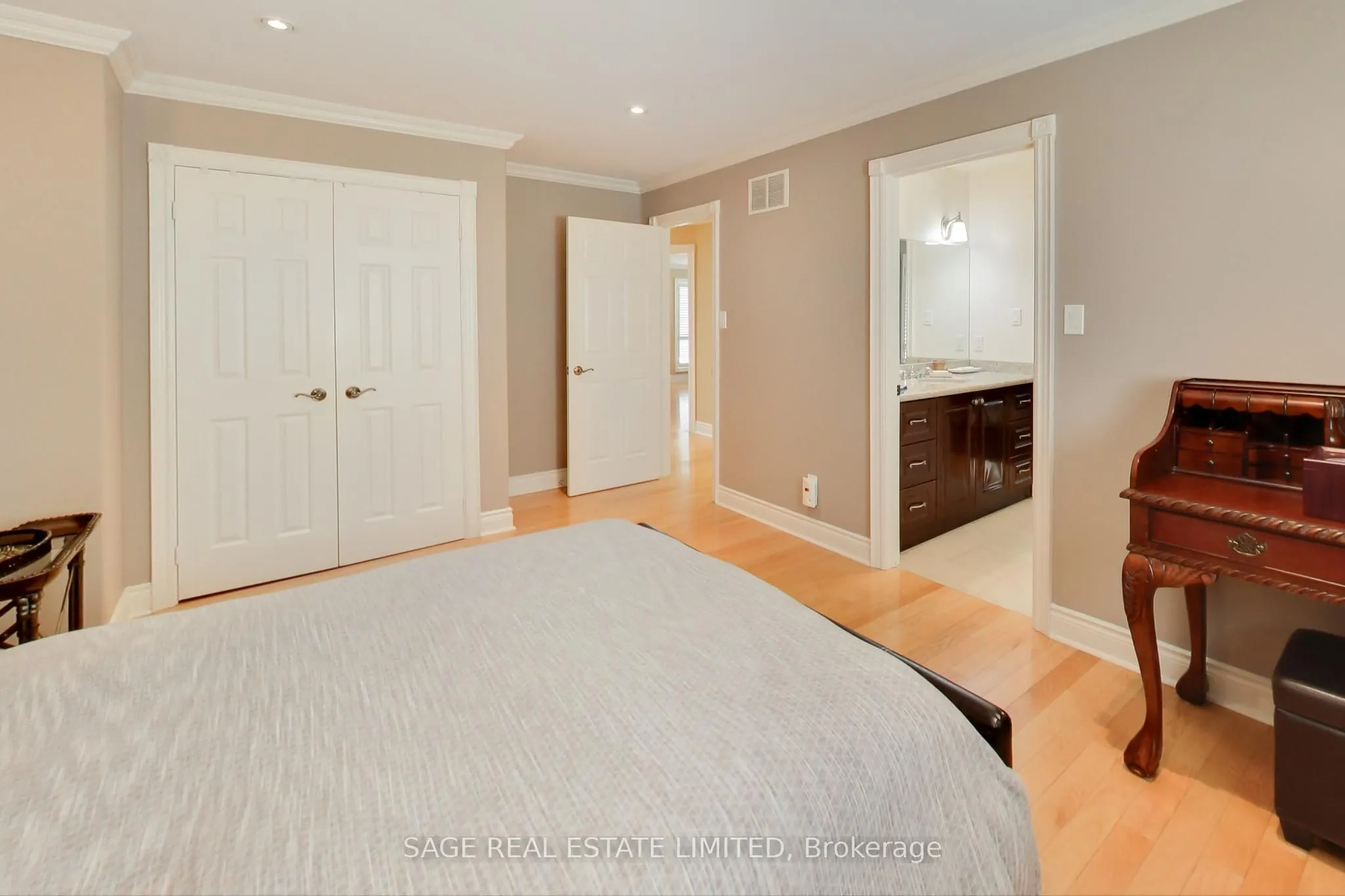 108 Madawaska Avenue