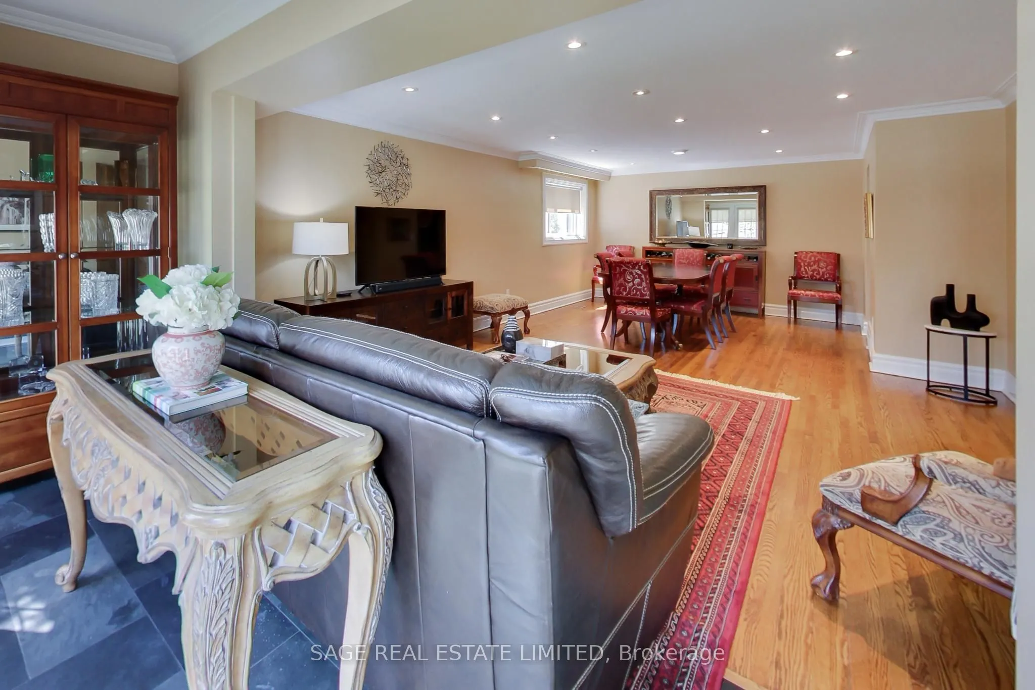 108 Madawaska Avenue