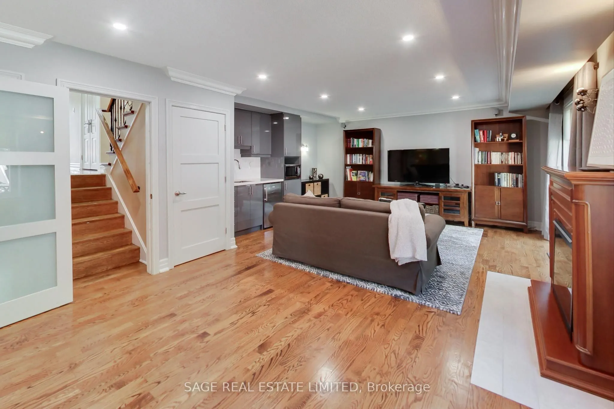 108 Madawaska Avenue