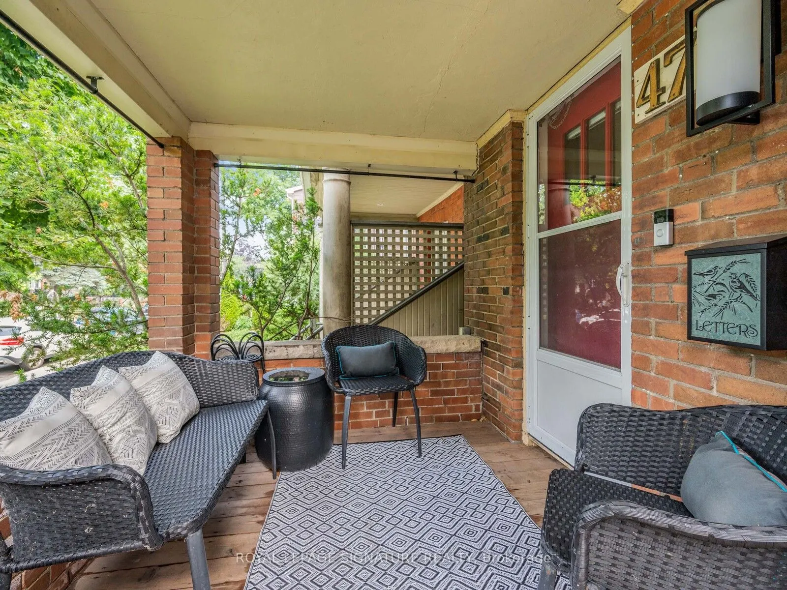 47 Arlington Avenue