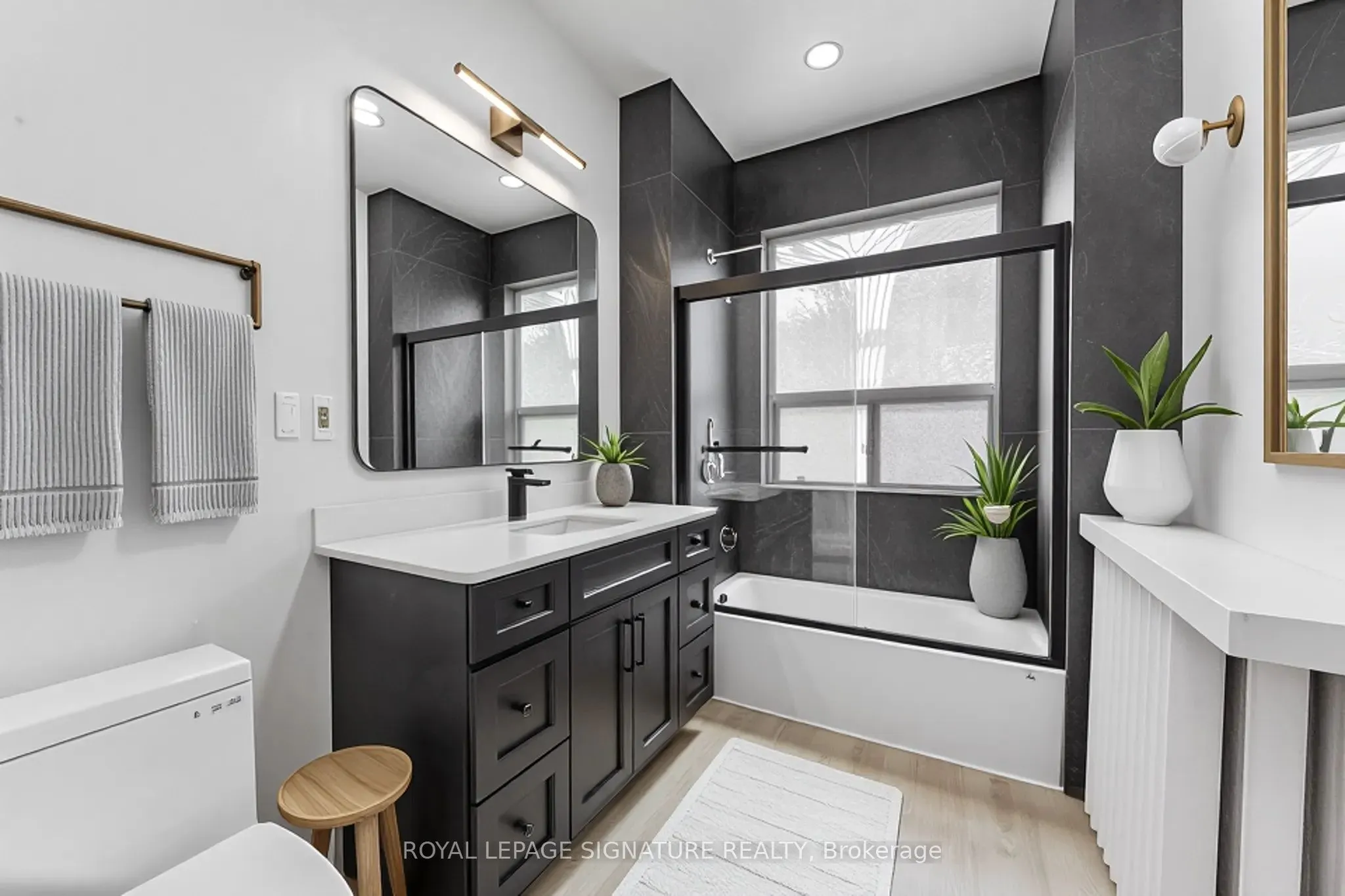 1 Bellwoods Park, #2