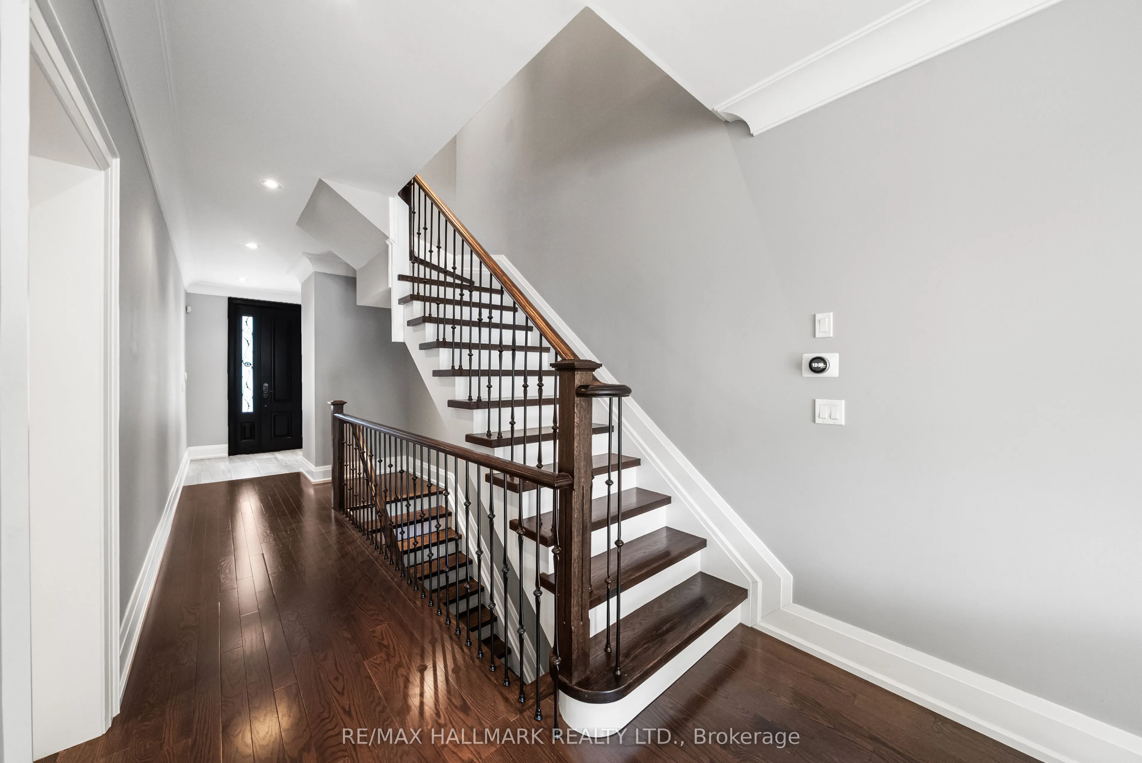 19 Hycrest Avenue