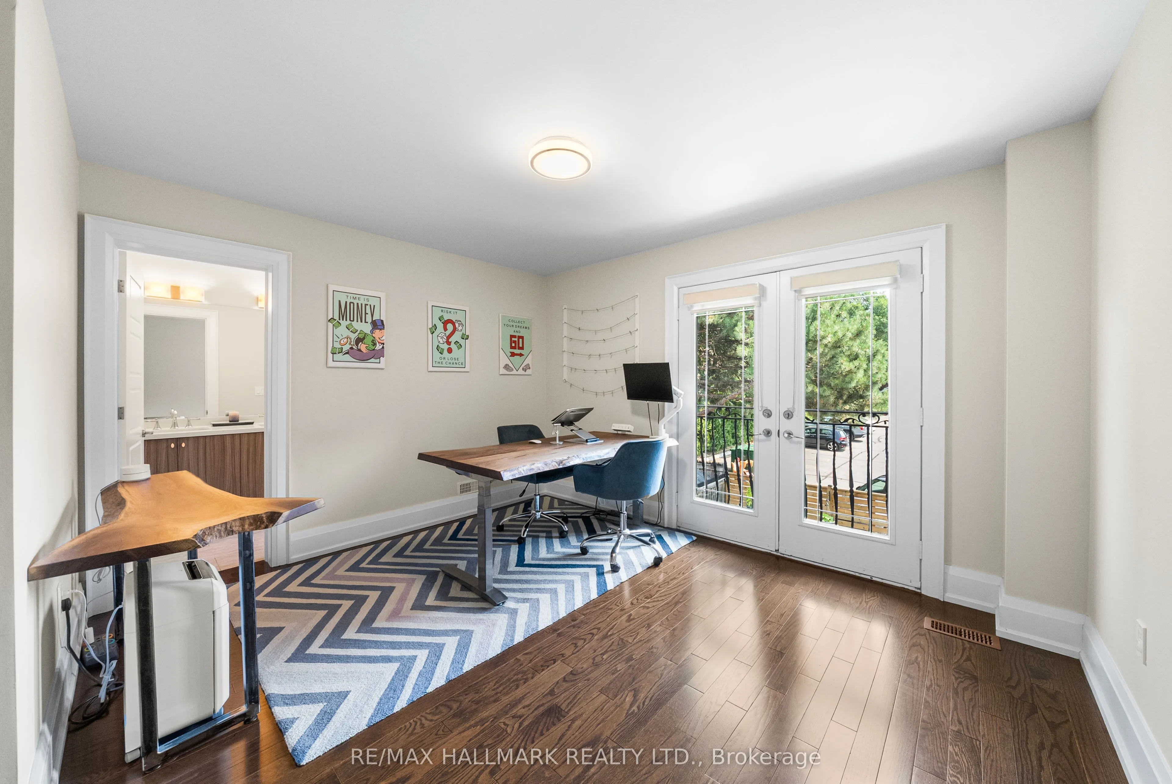19 Hycrest Avenue