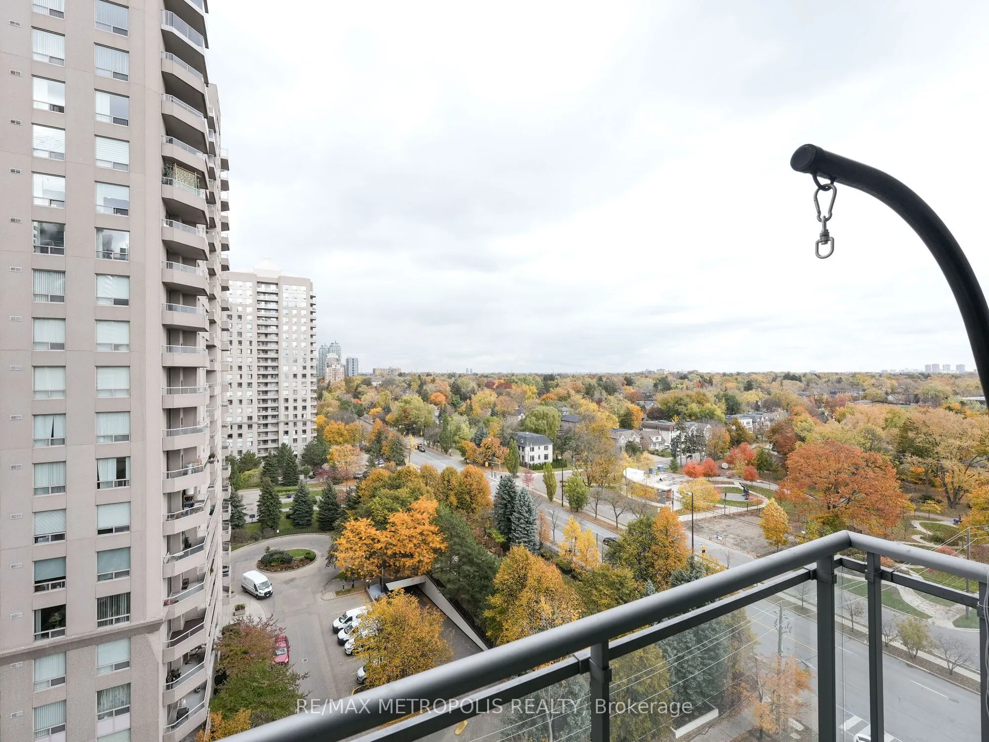 188 Doris Avenue, #1205