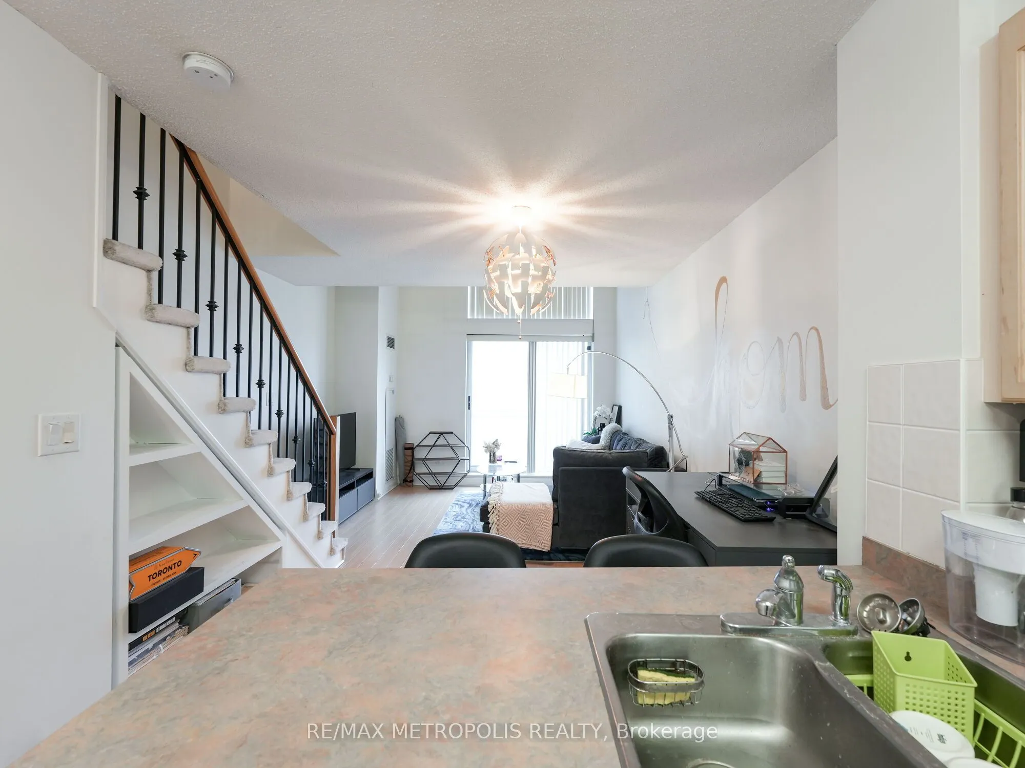 188 Doris Avenue, #1205