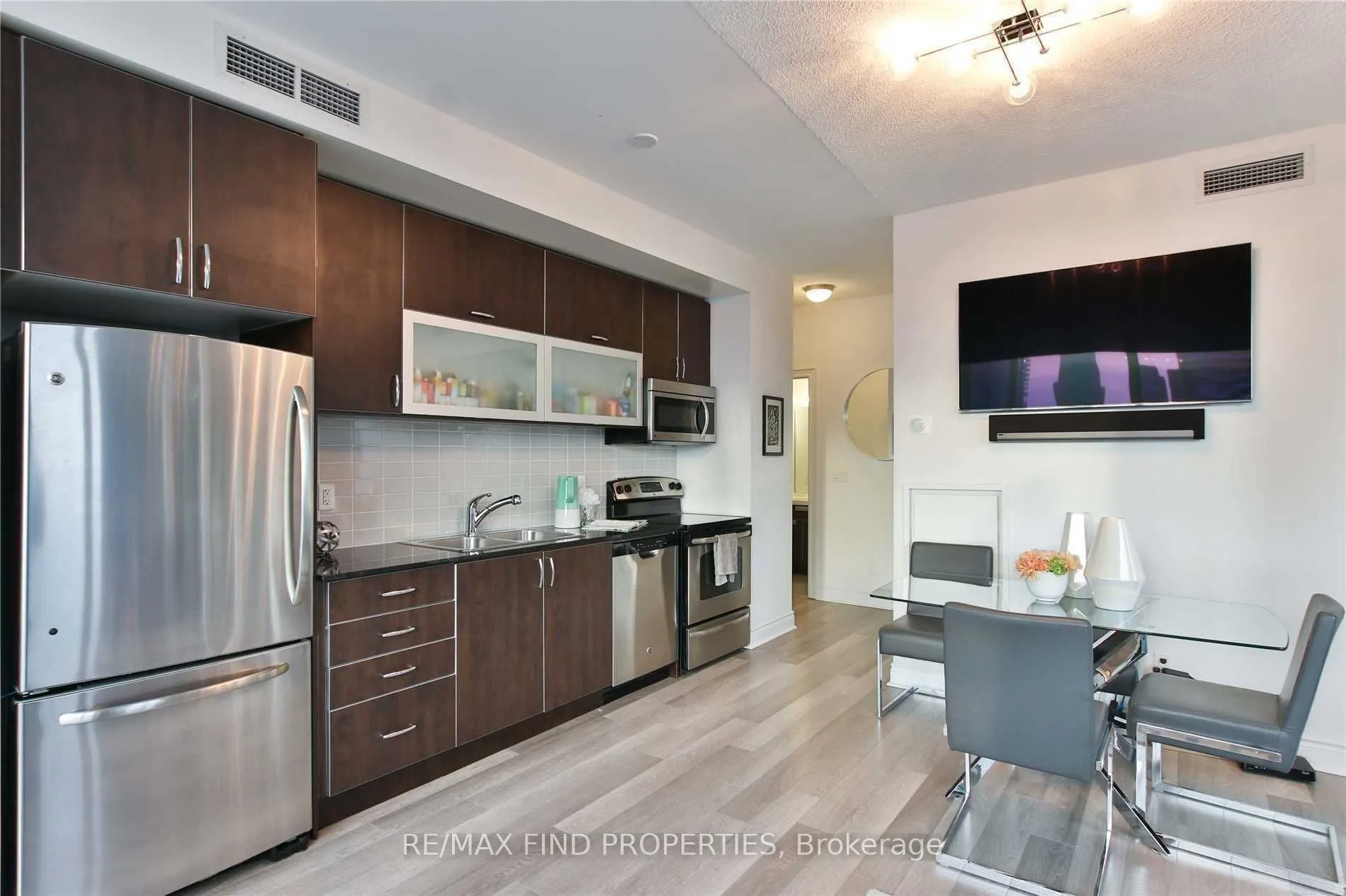 28 Ted Rogers Way, #1504