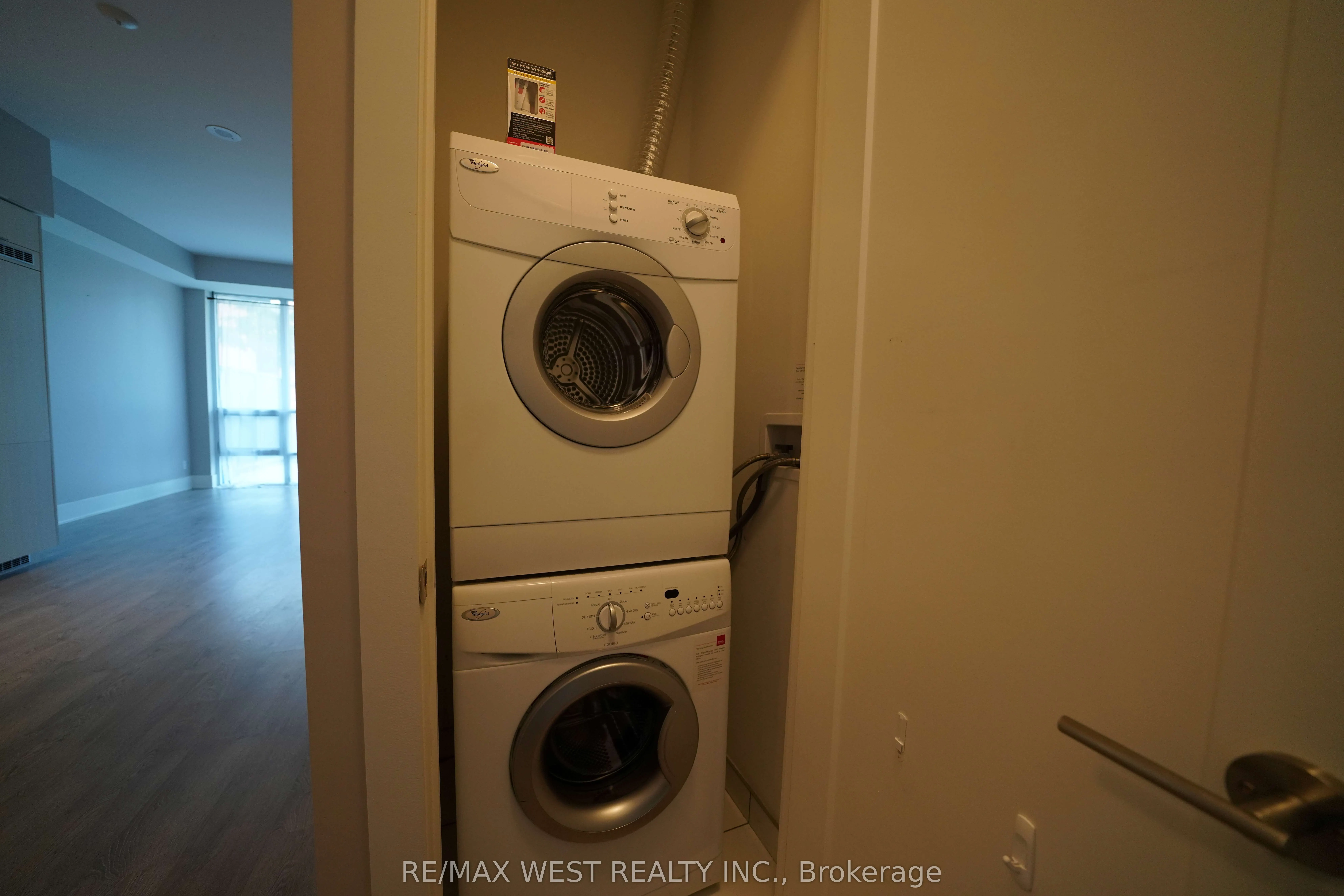 38 Cameron Street, #216