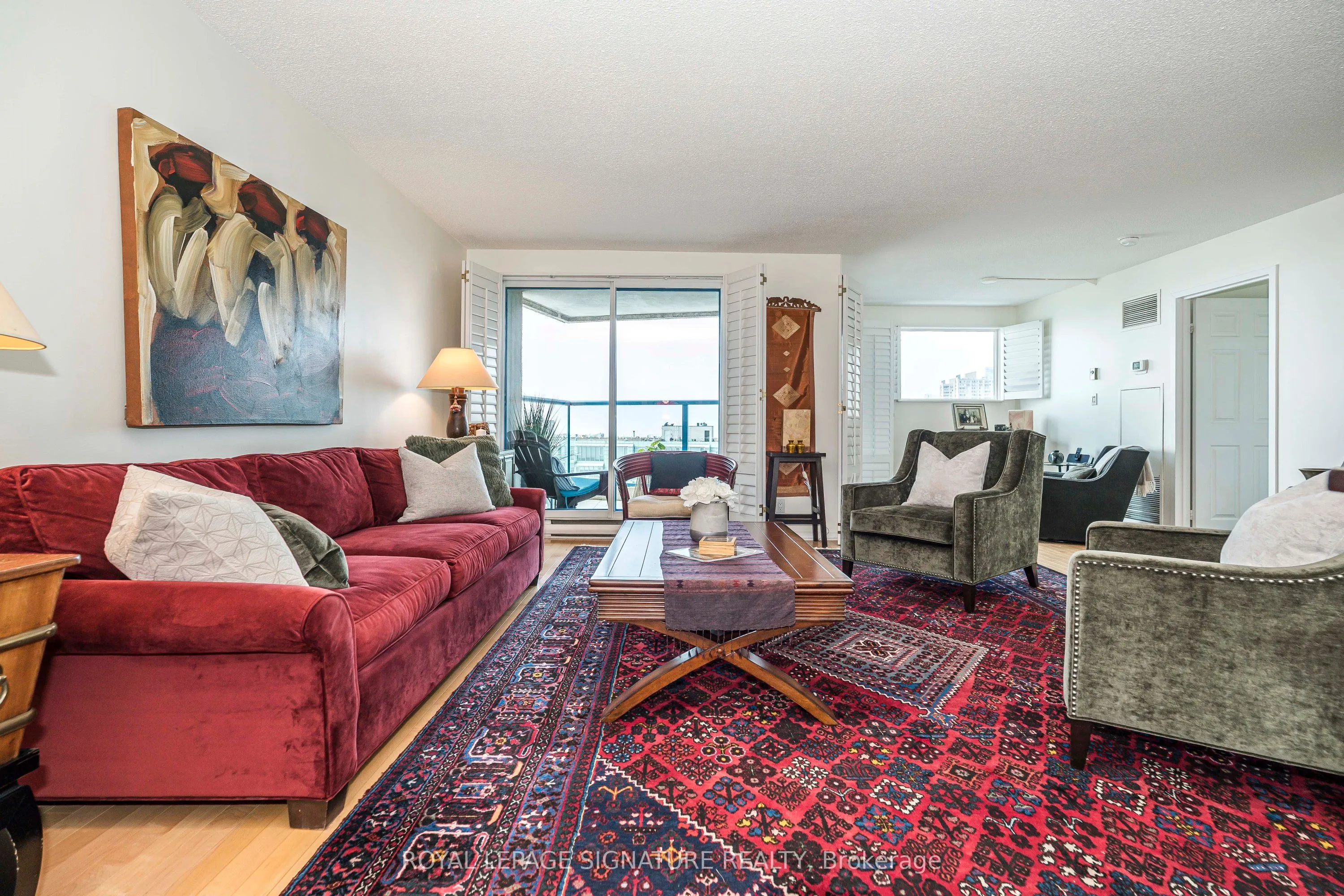 99 Harbour Square, #1812