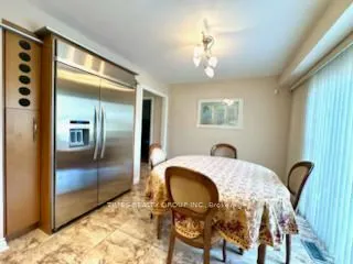 6 Carriage Lane