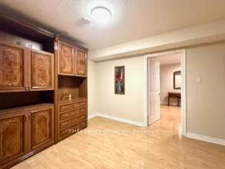 6 Carriage Lane