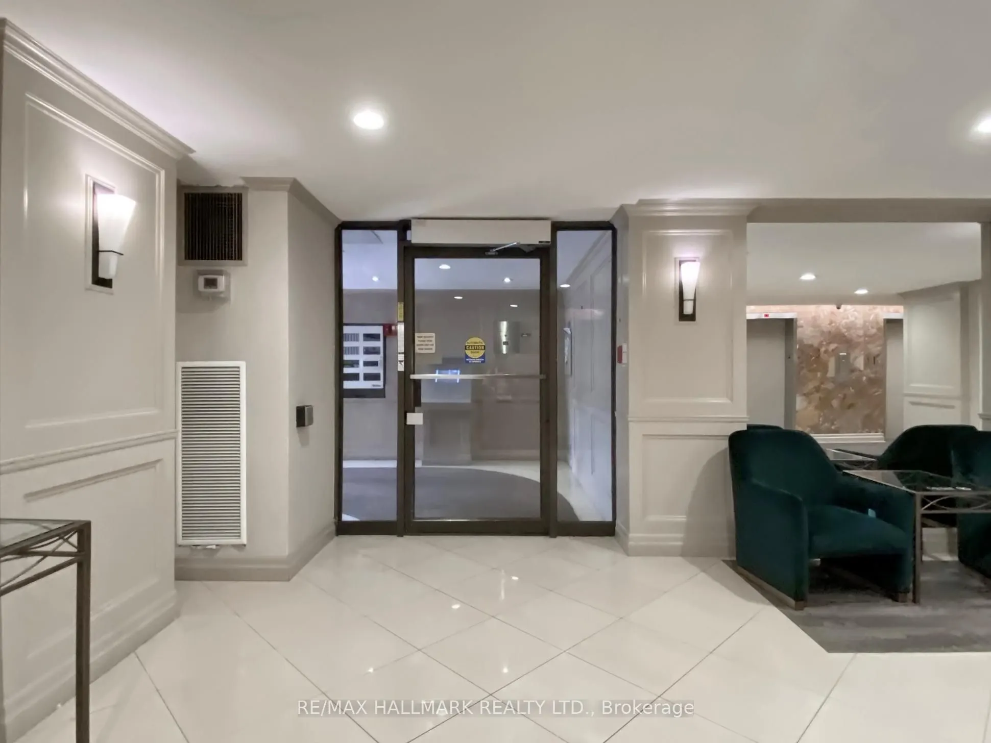 1900 Sheppard Avenue E, #804