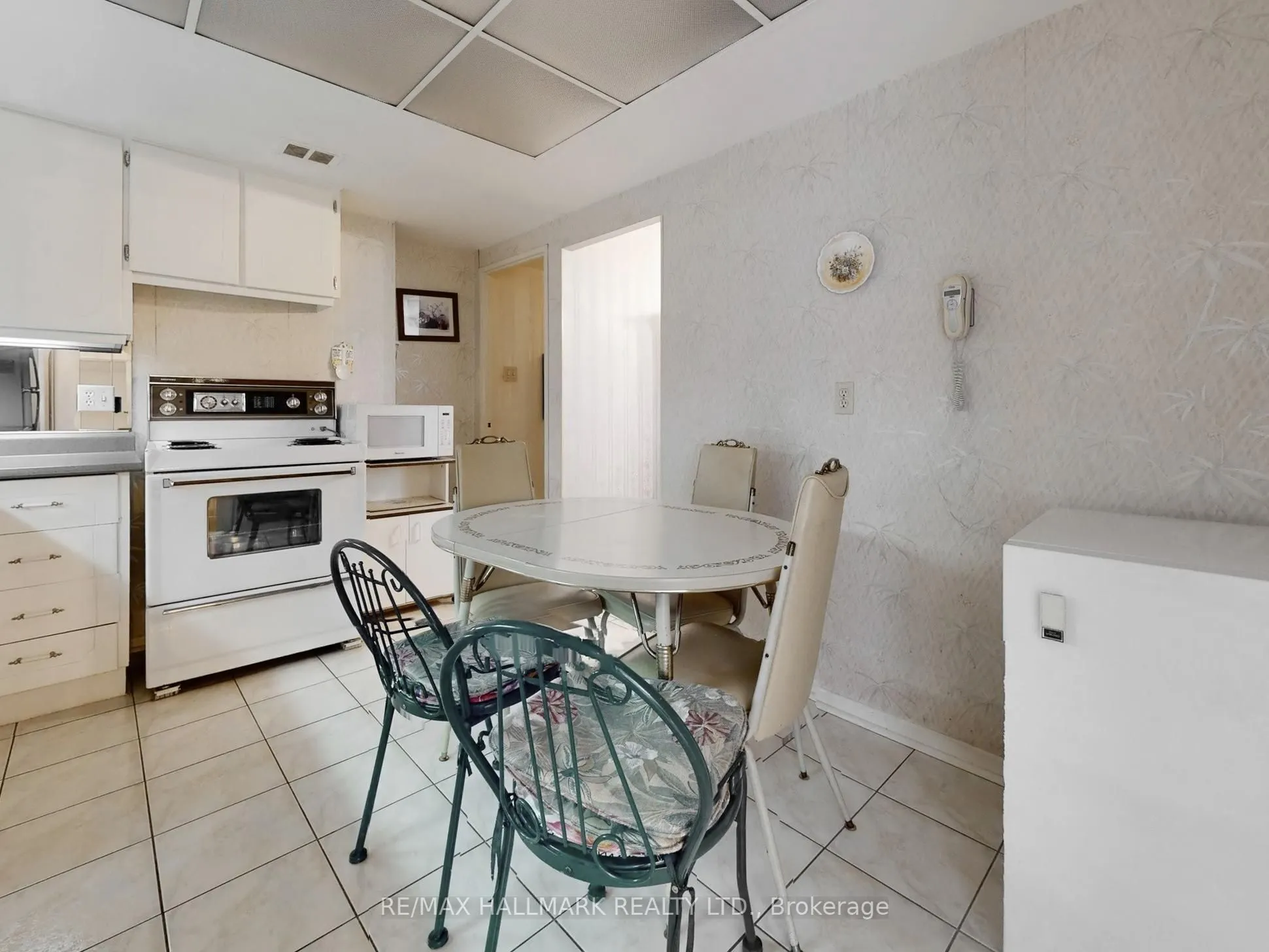 1900 Sheppard Avenue E, #804