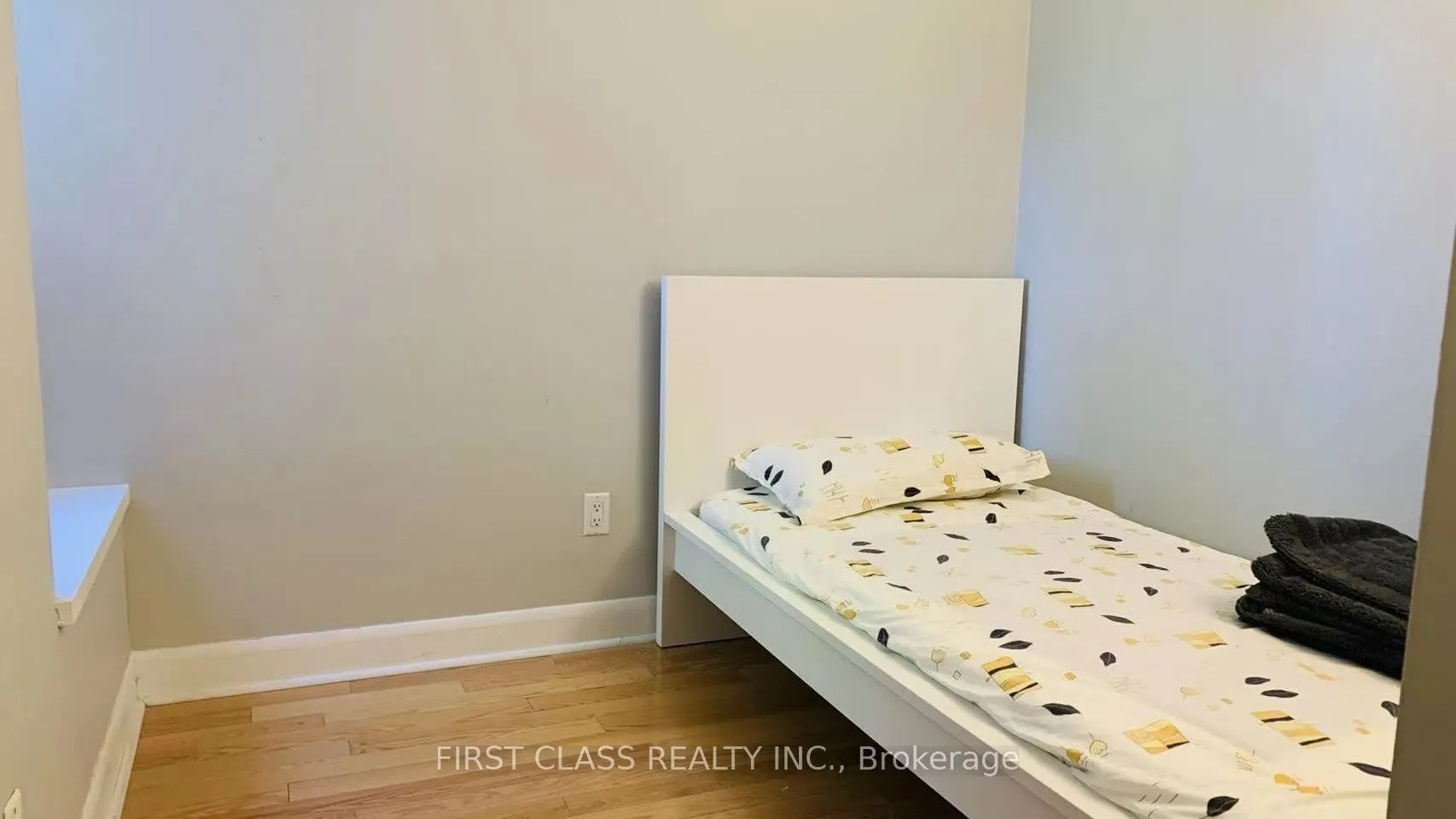415 Jarvis Street, #355