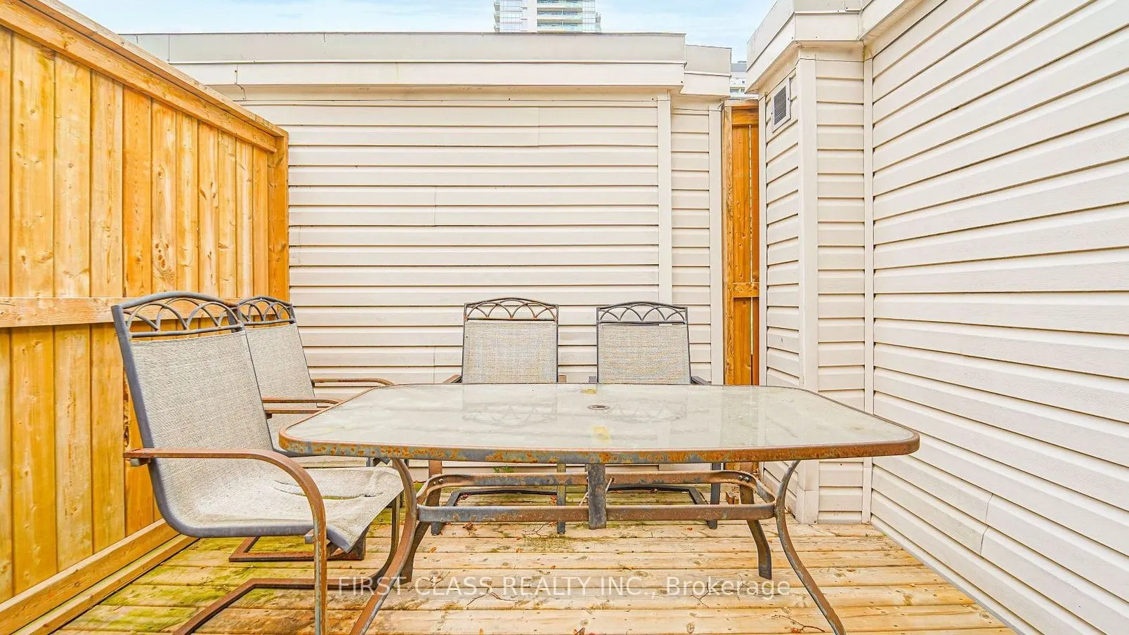 415 Jarvis Street, #355