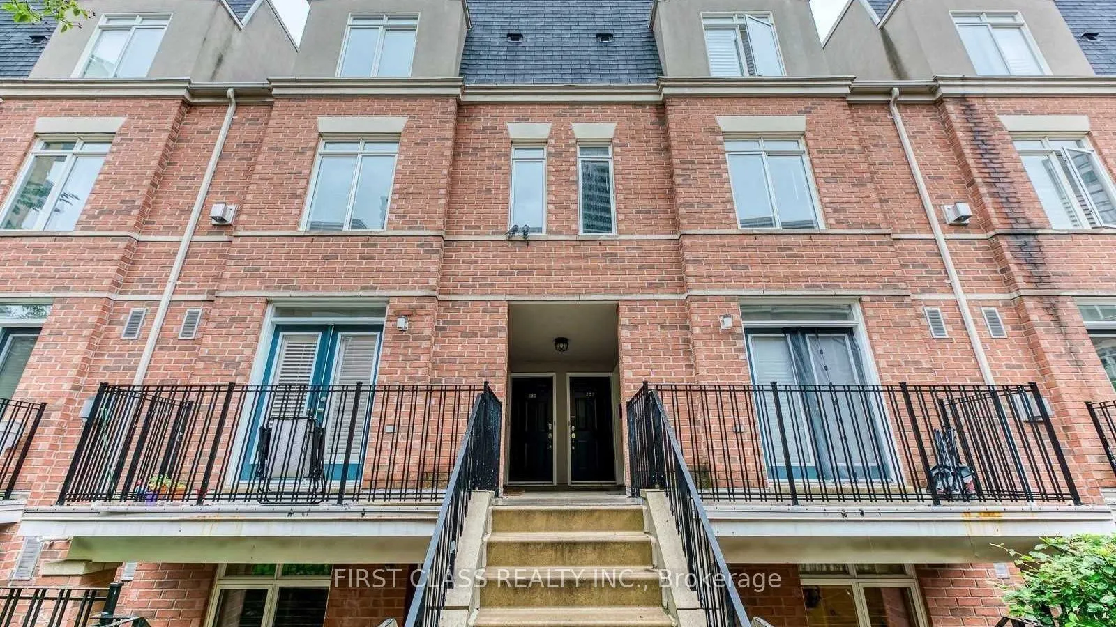 415 Jarvis Street, #355