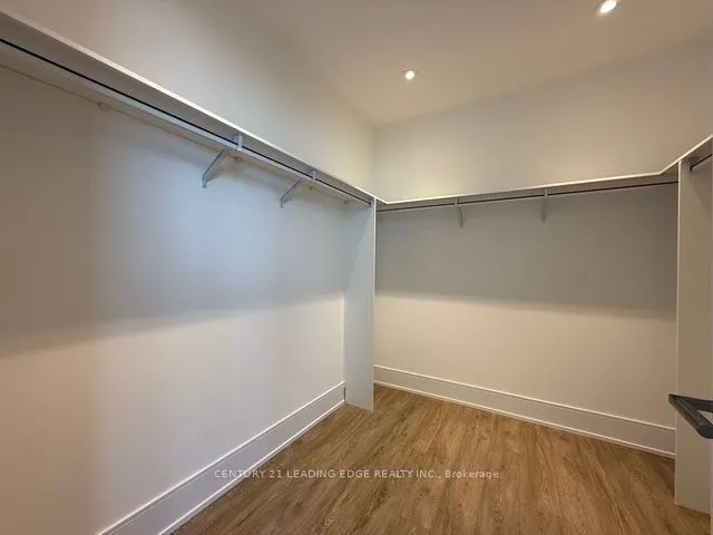 10 INN ON THE PARK Drive, #3304