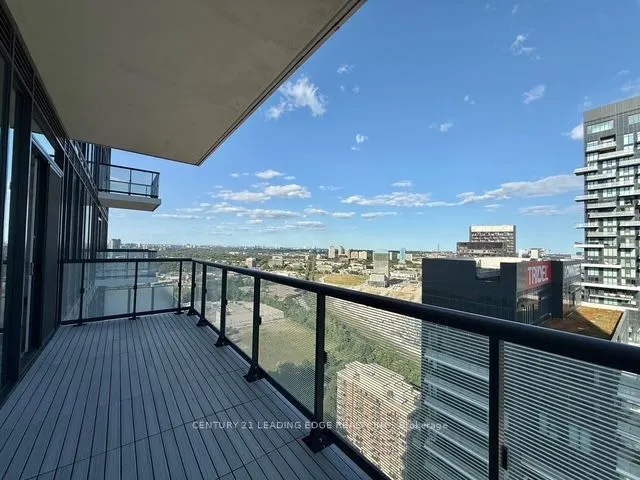 10 INN ON THE PARK Drive, #3304