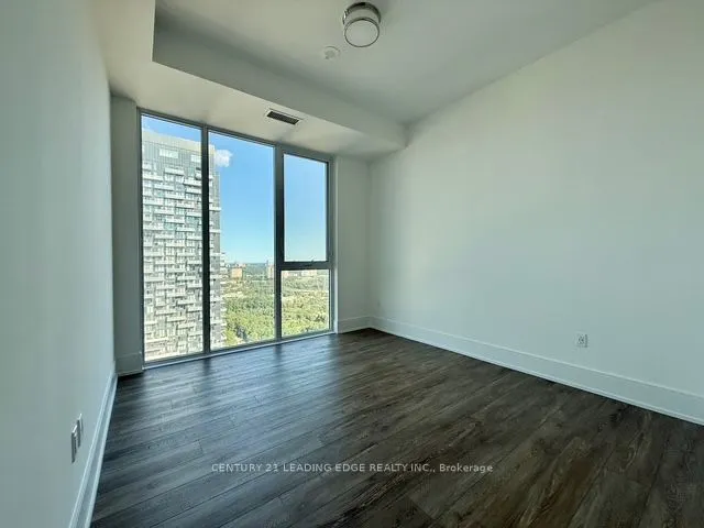10 INN ON THE PARK Drive, #3304
