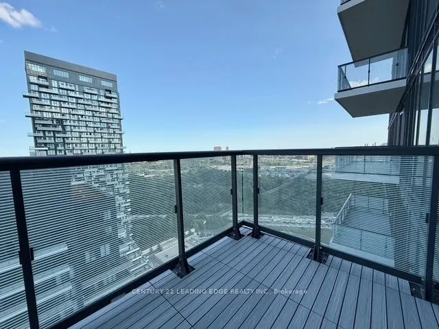10 INN ON THE PARK Drive, #3304