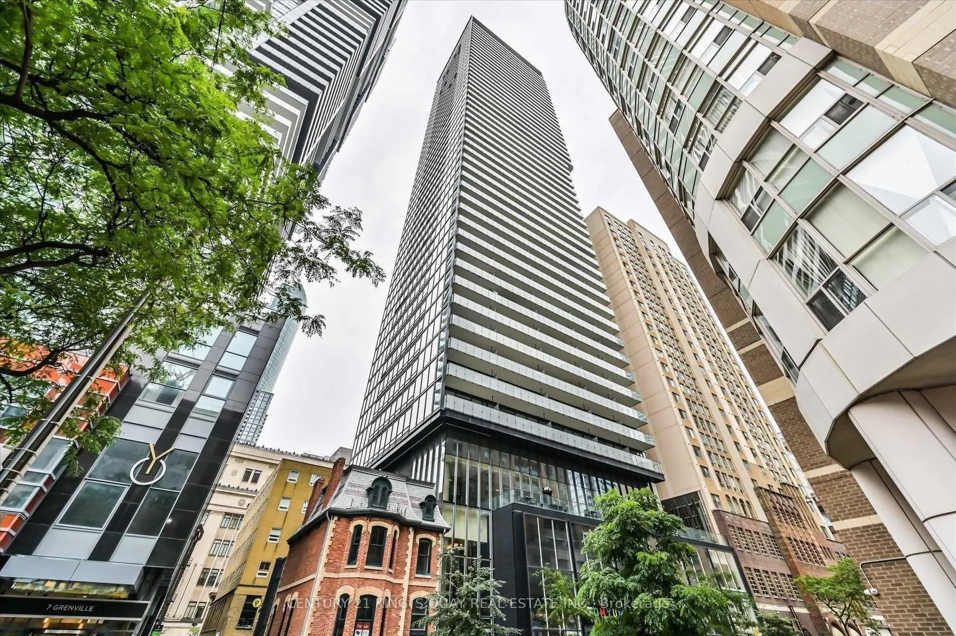 15 Grenville Street, #3708