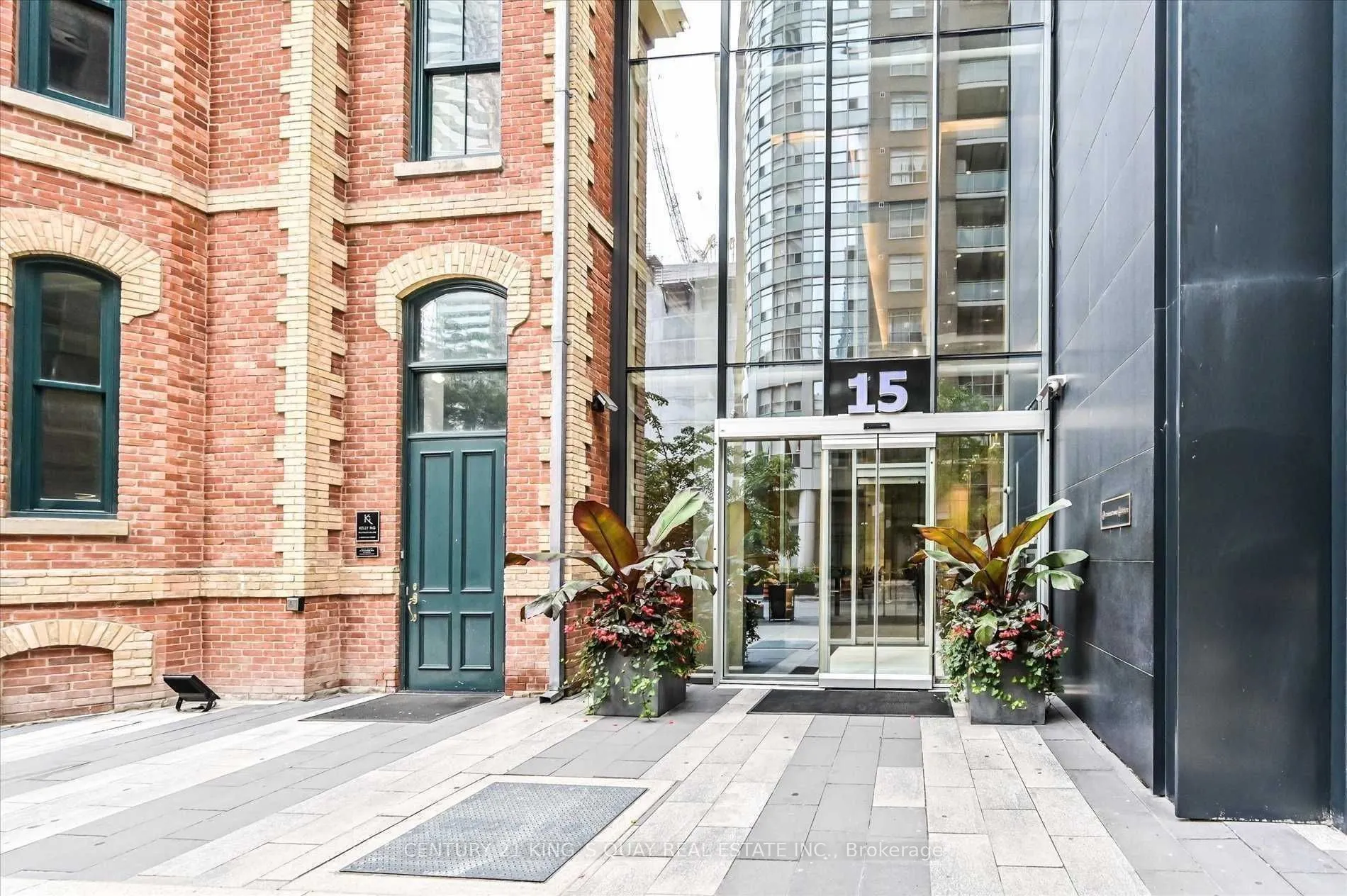 15 Grenville Street, #3708