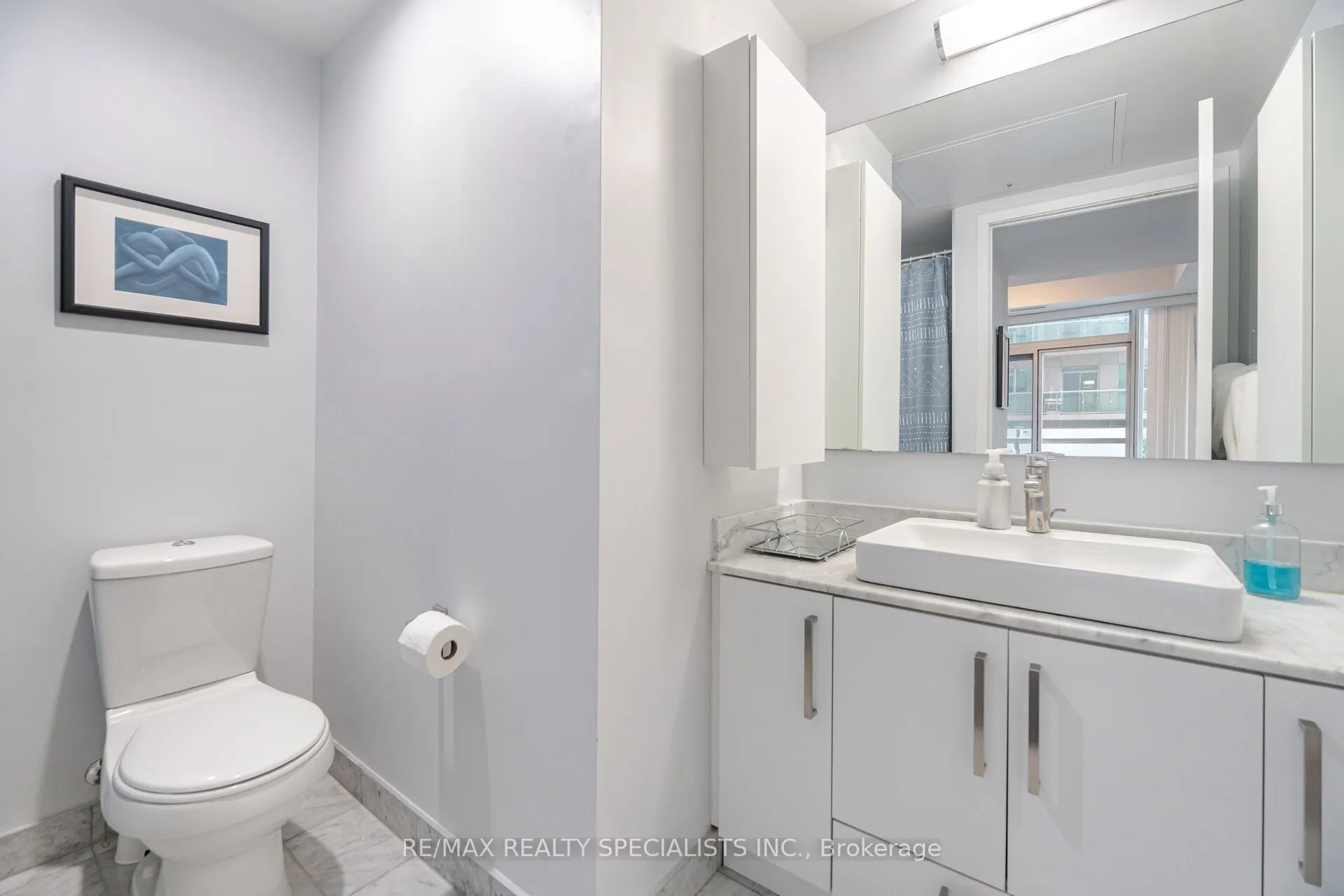 12 York Street, #804