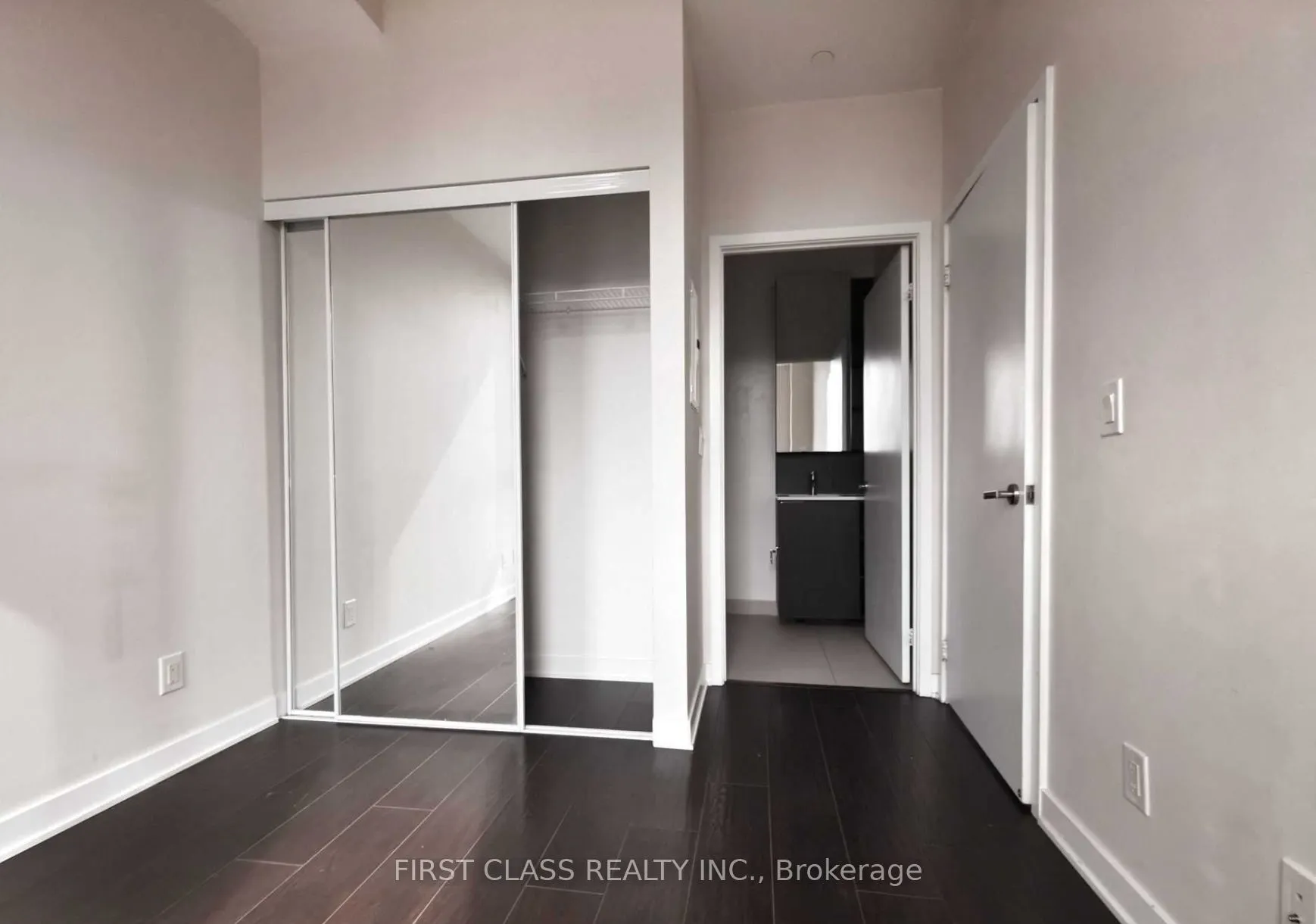 170 Sumach Street, #2408