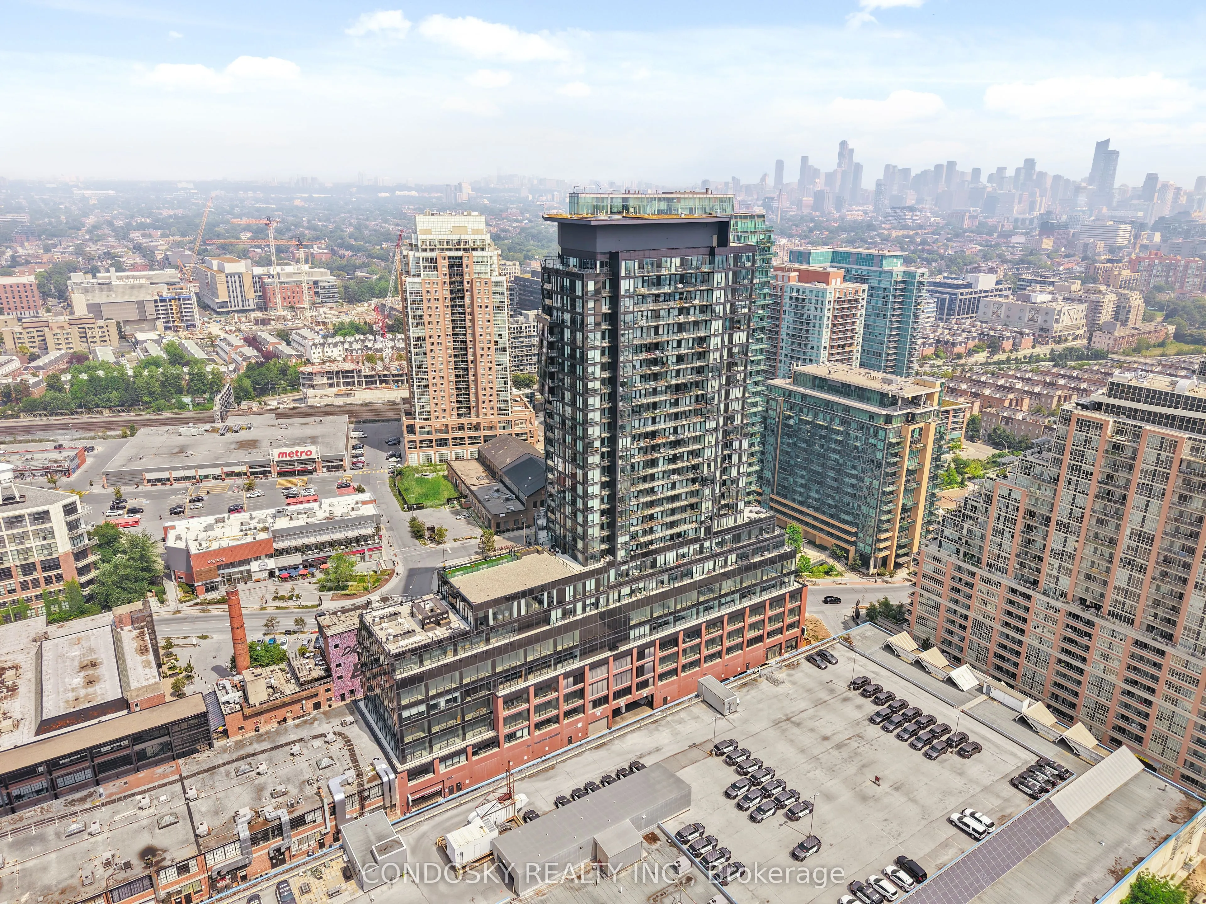 135 East Liberty Street, #PH01