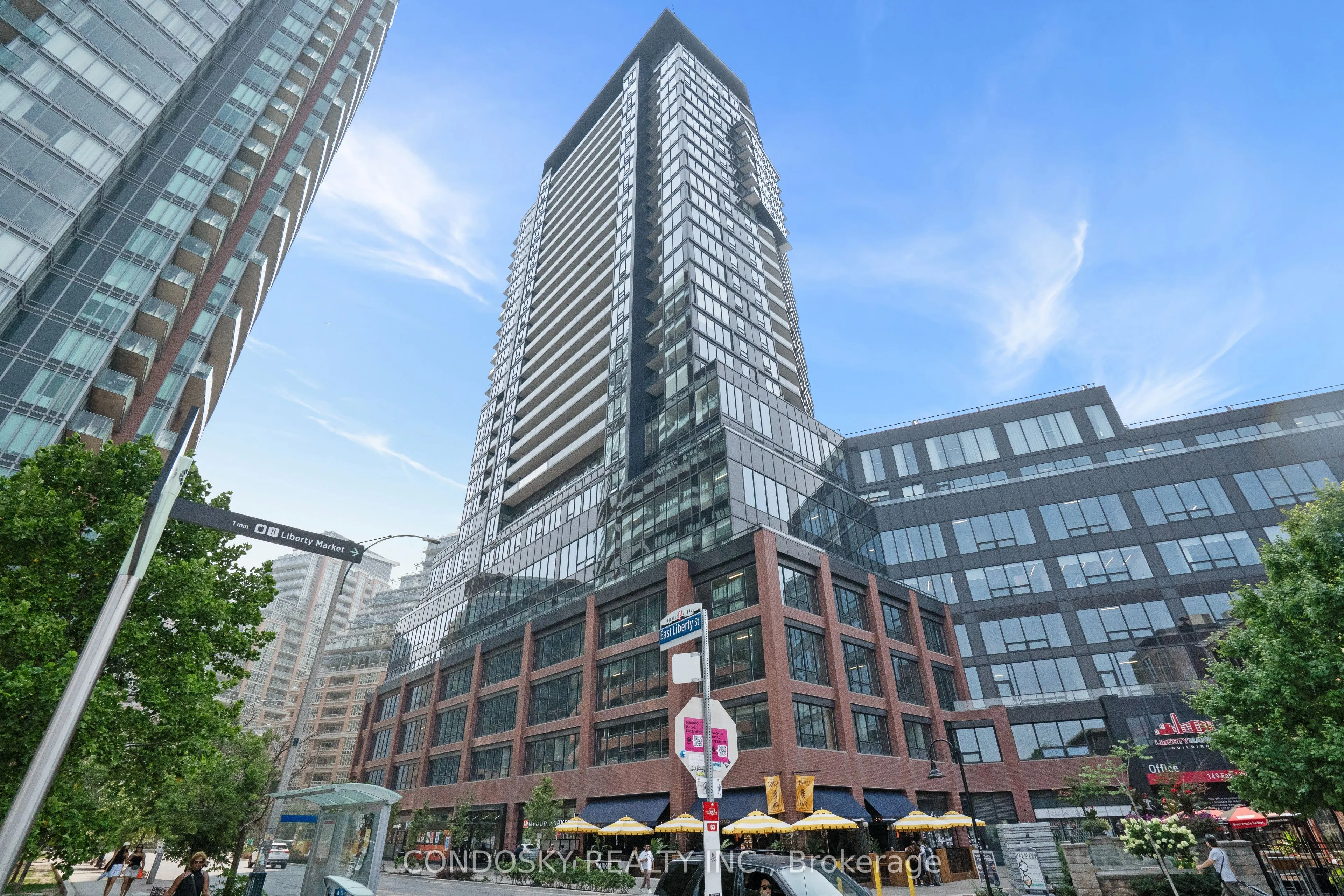 135 East Liberty Street, #PH01