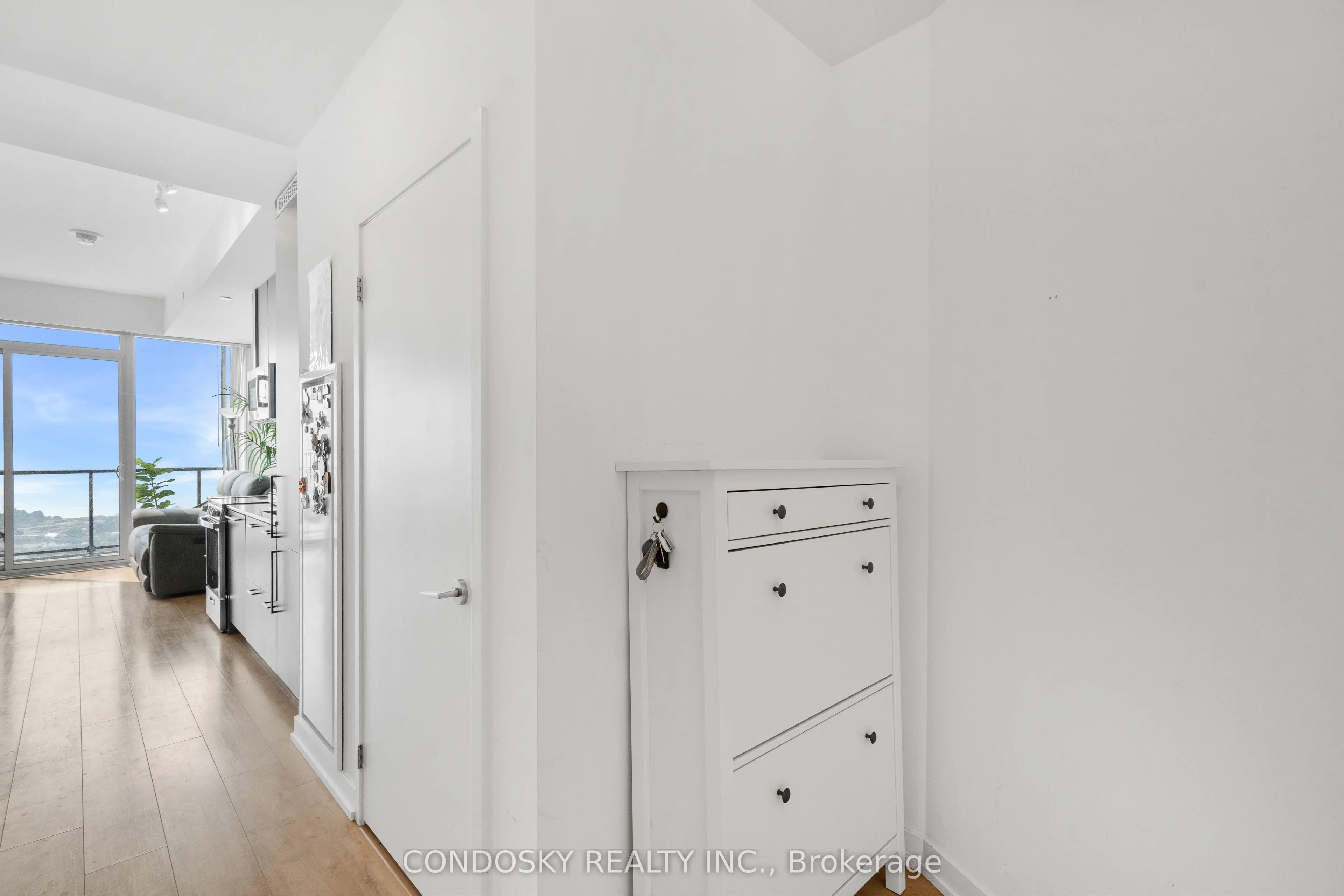 135 East Liberty Street, #PH01