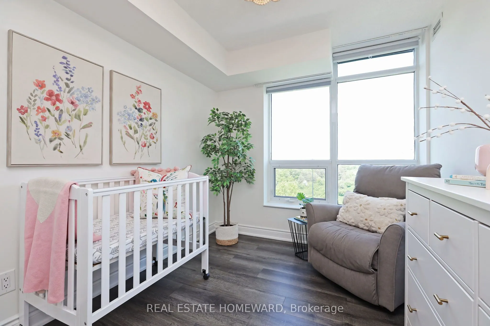 120 Dallimore Circle, #608