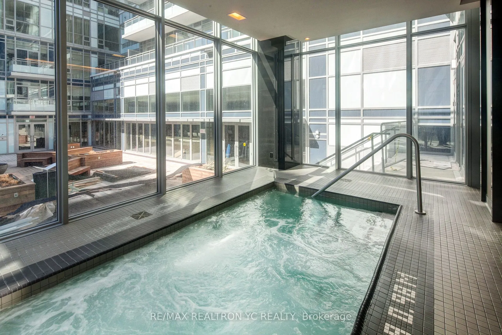 98 Lillian Street, #313